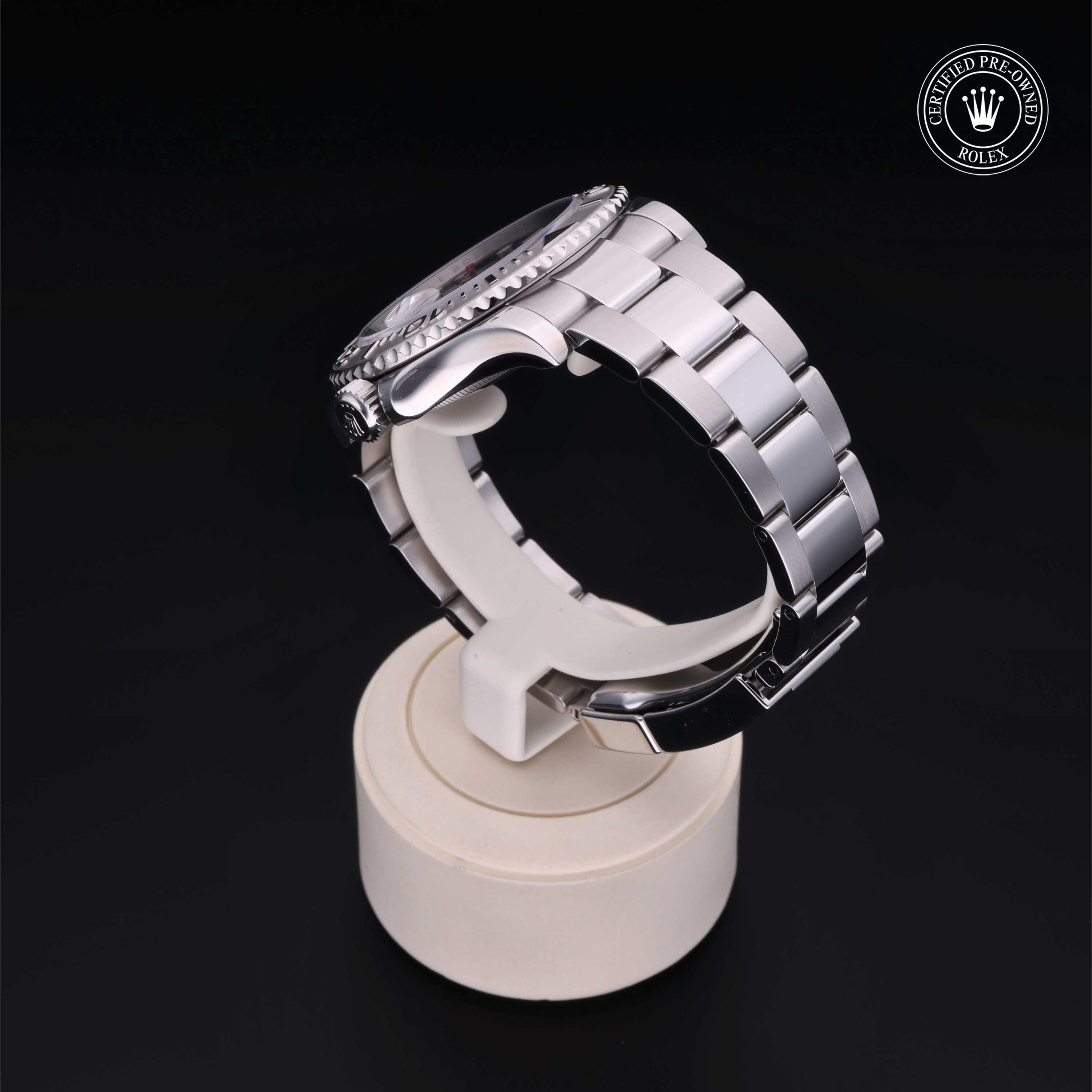 Oyster Perpetual Yacht-Master 40