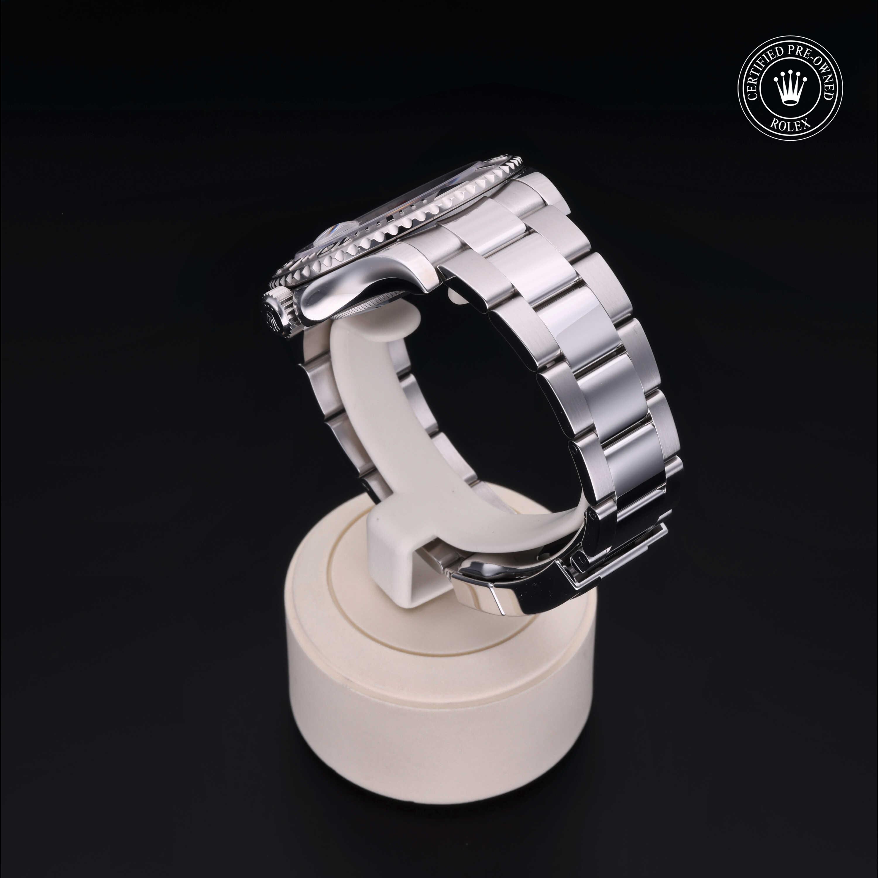 Oyster Perpetual Yacht-Master 40