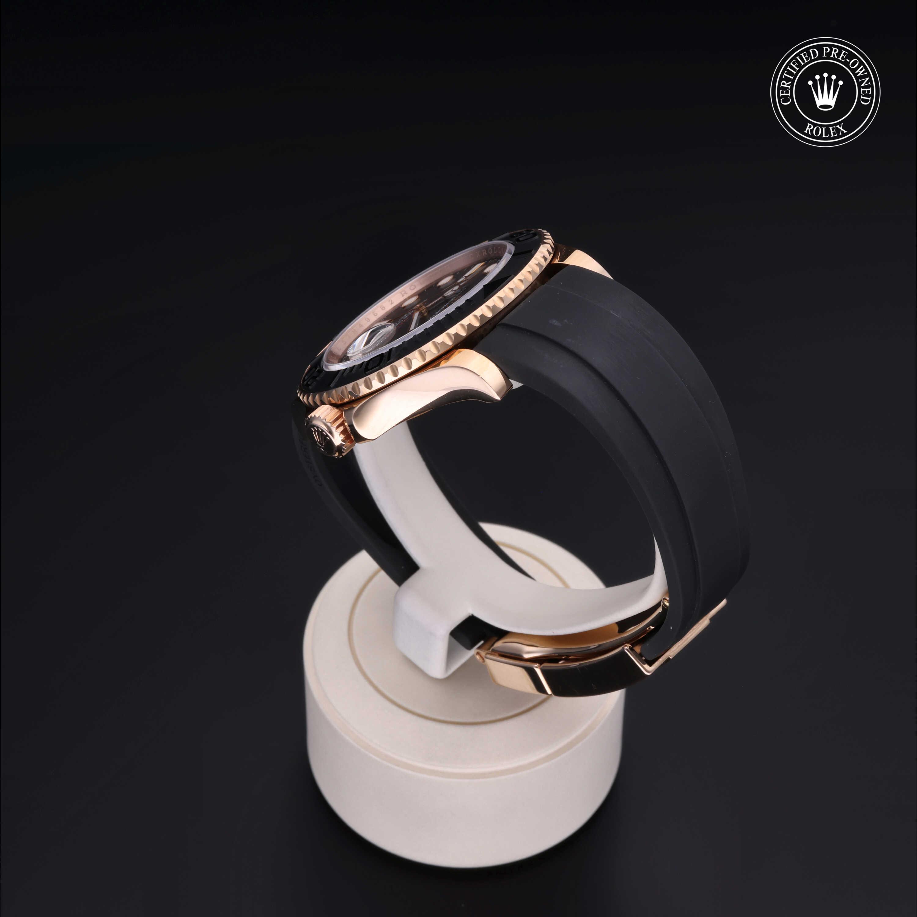 Oyster Perpetual Yacht-Master 40