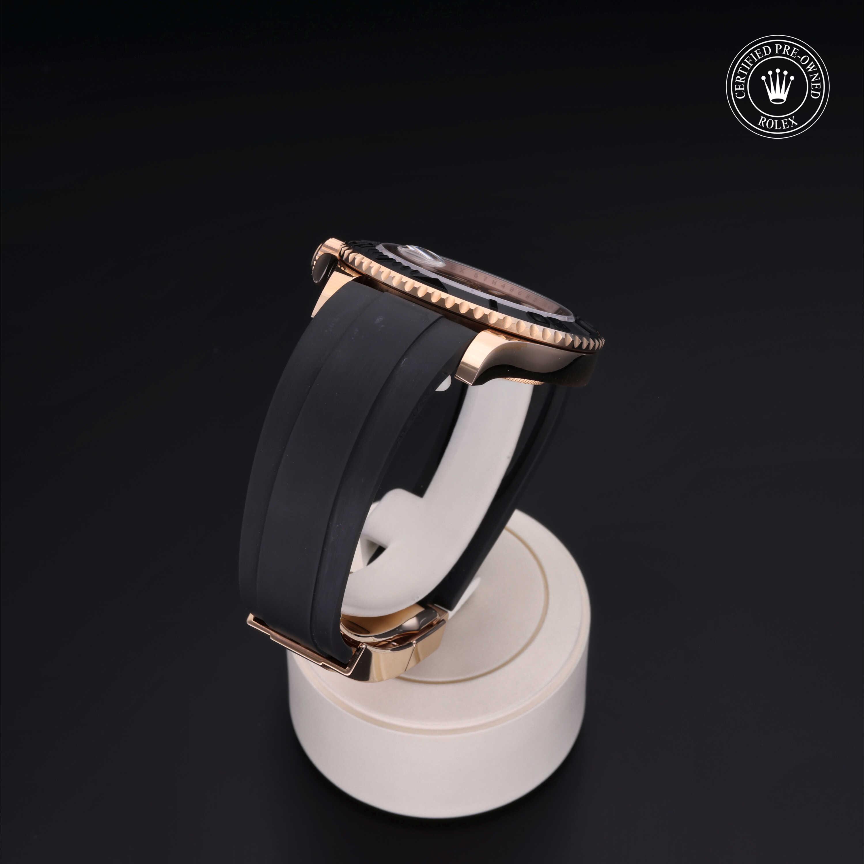 Oyster Perpetual Yacht-Master 40