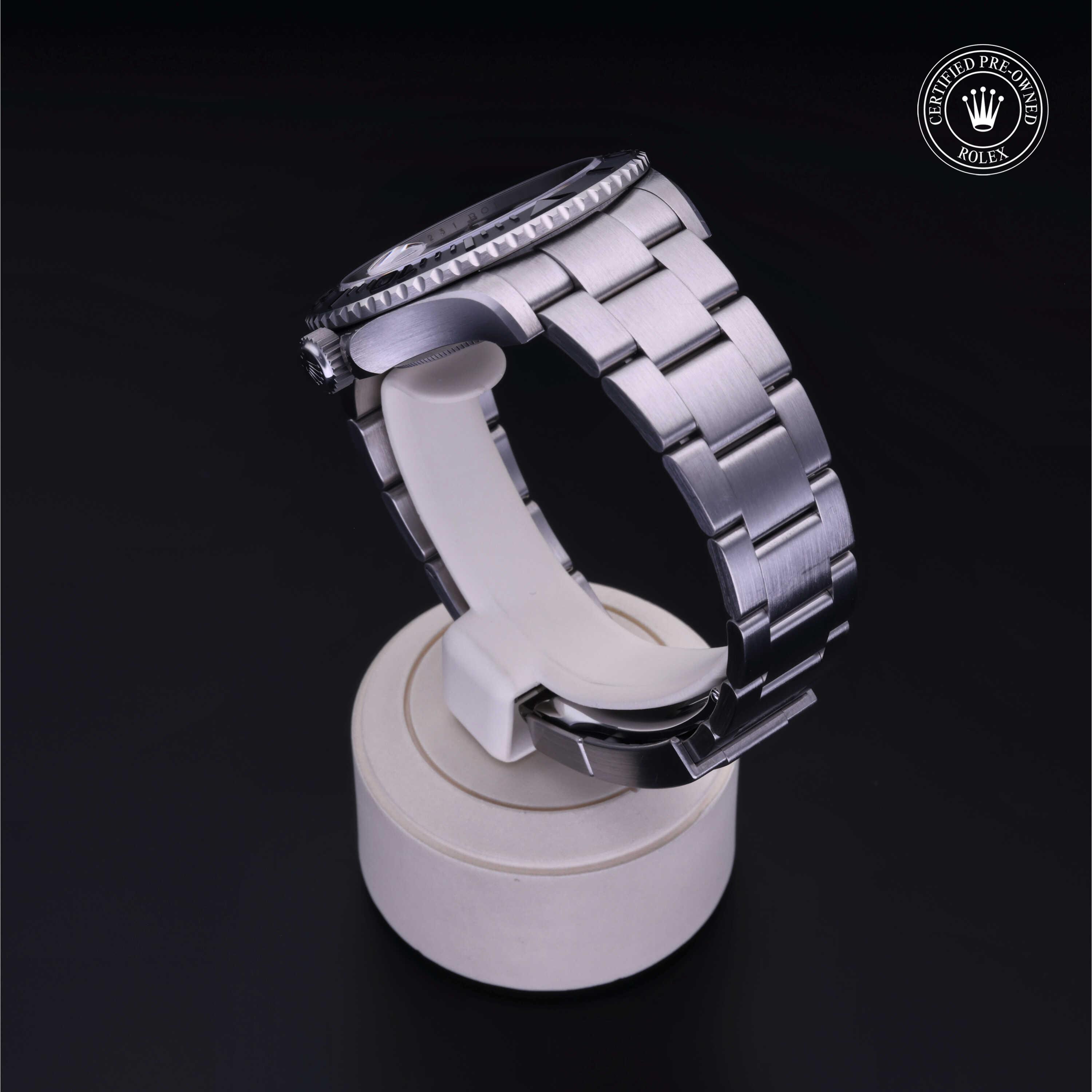Oyster Perpetual Yacht-Master 42