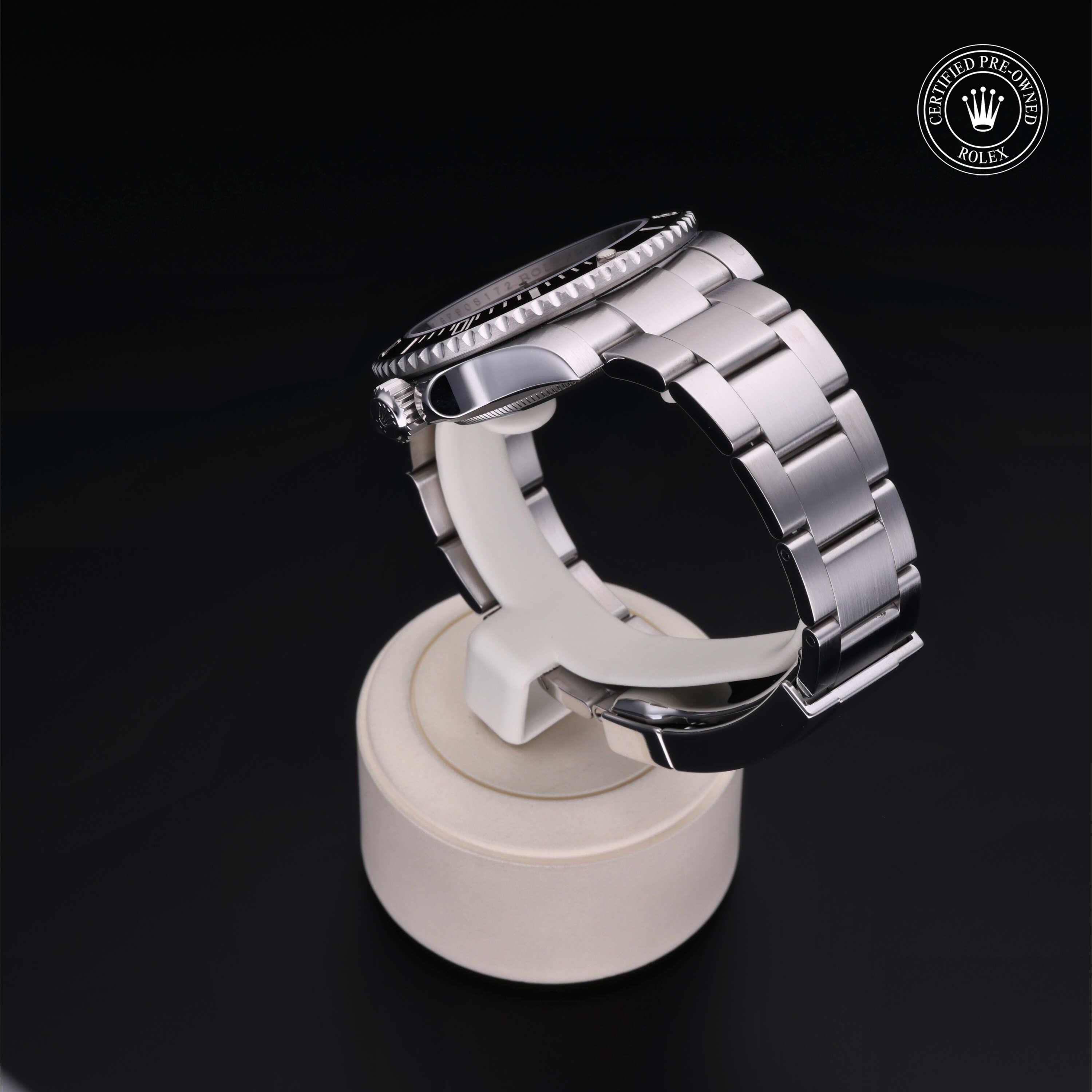 Oyster Perpetual Submariner