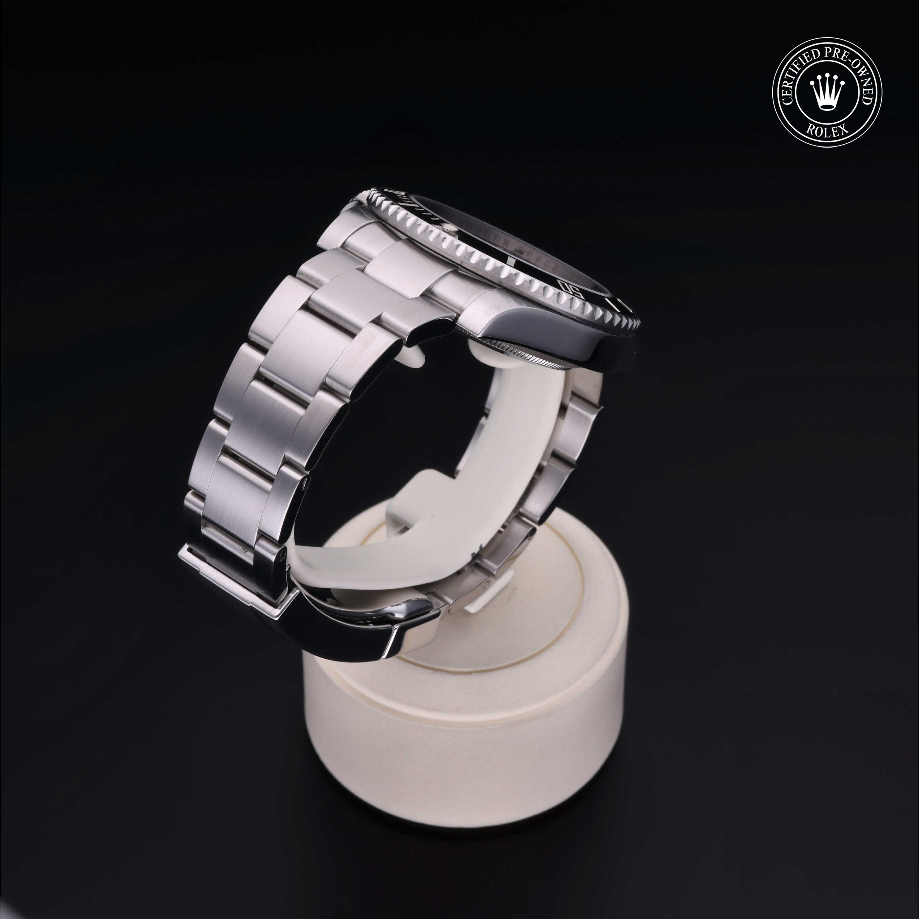 Oyster Perpetual Submariner