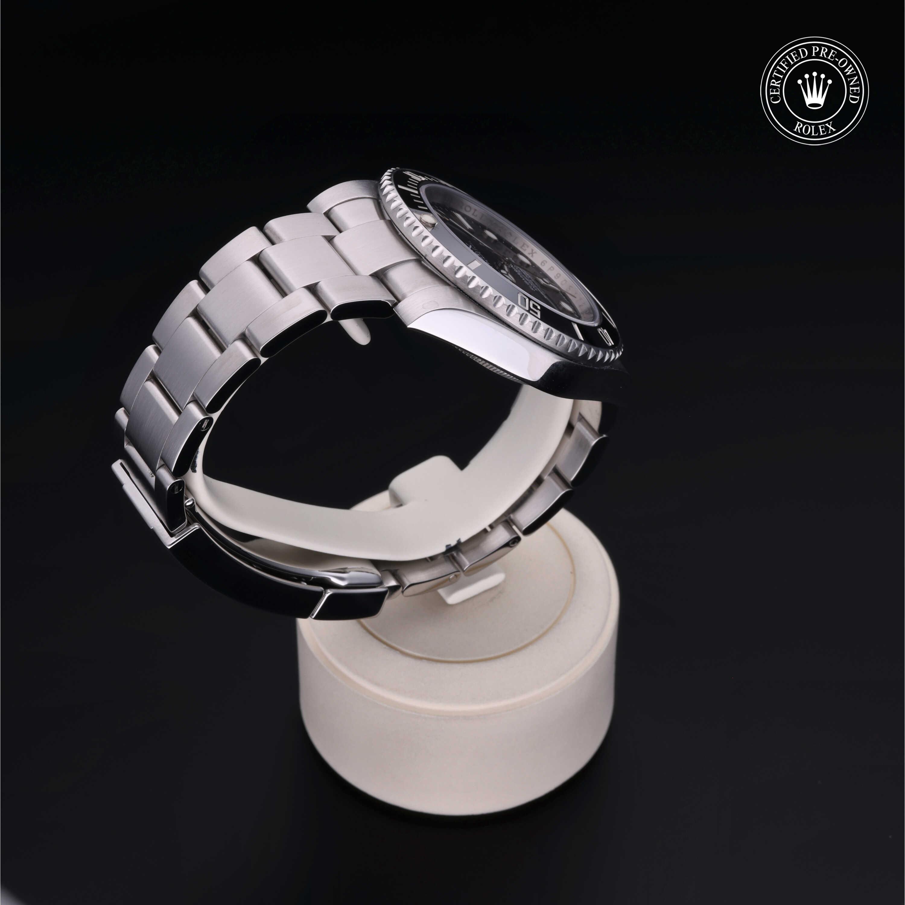 Oyster Perpetual Submariner