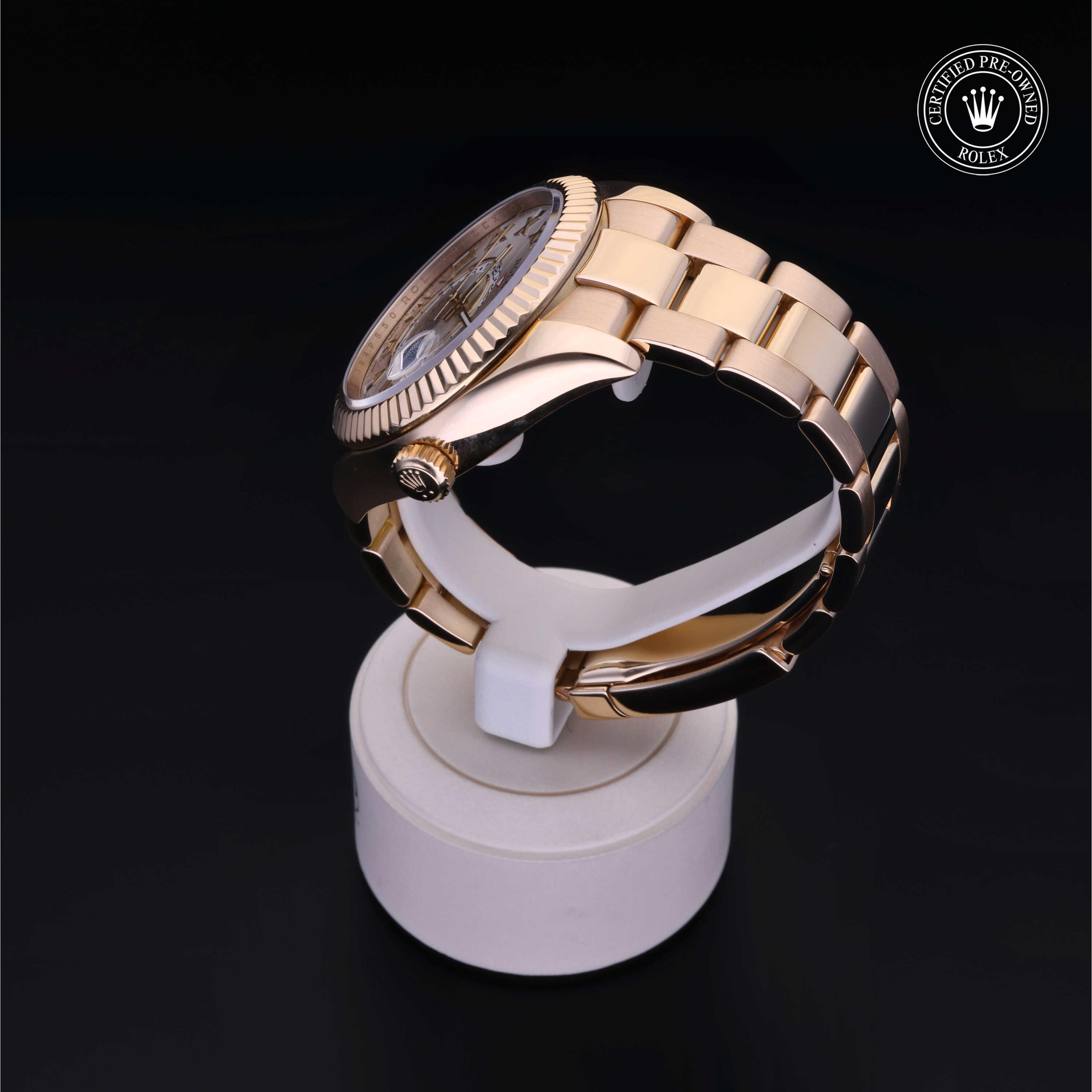 Oyster Perpetual Sky-Dweller