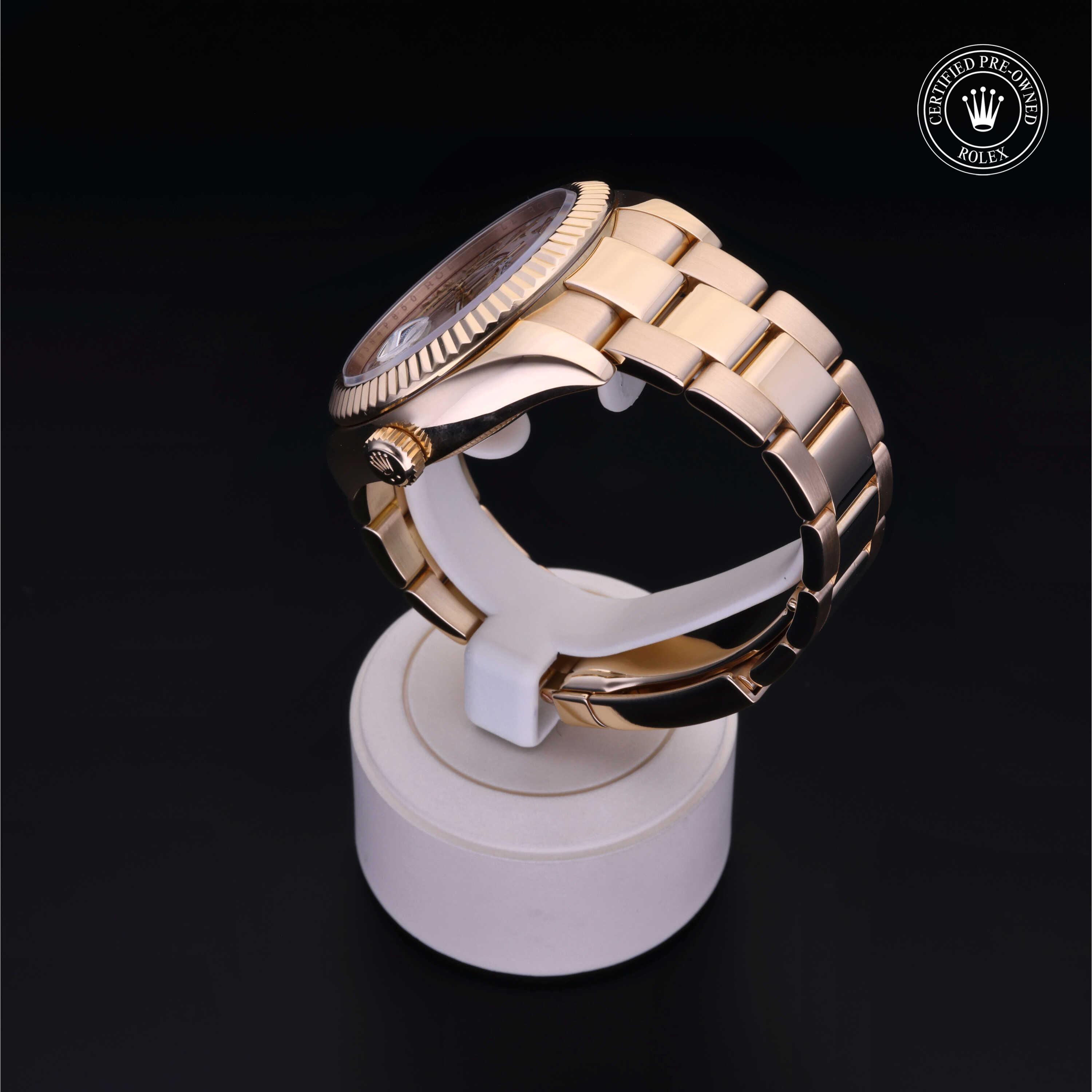 Oyster Perpetual Sky-Dweller