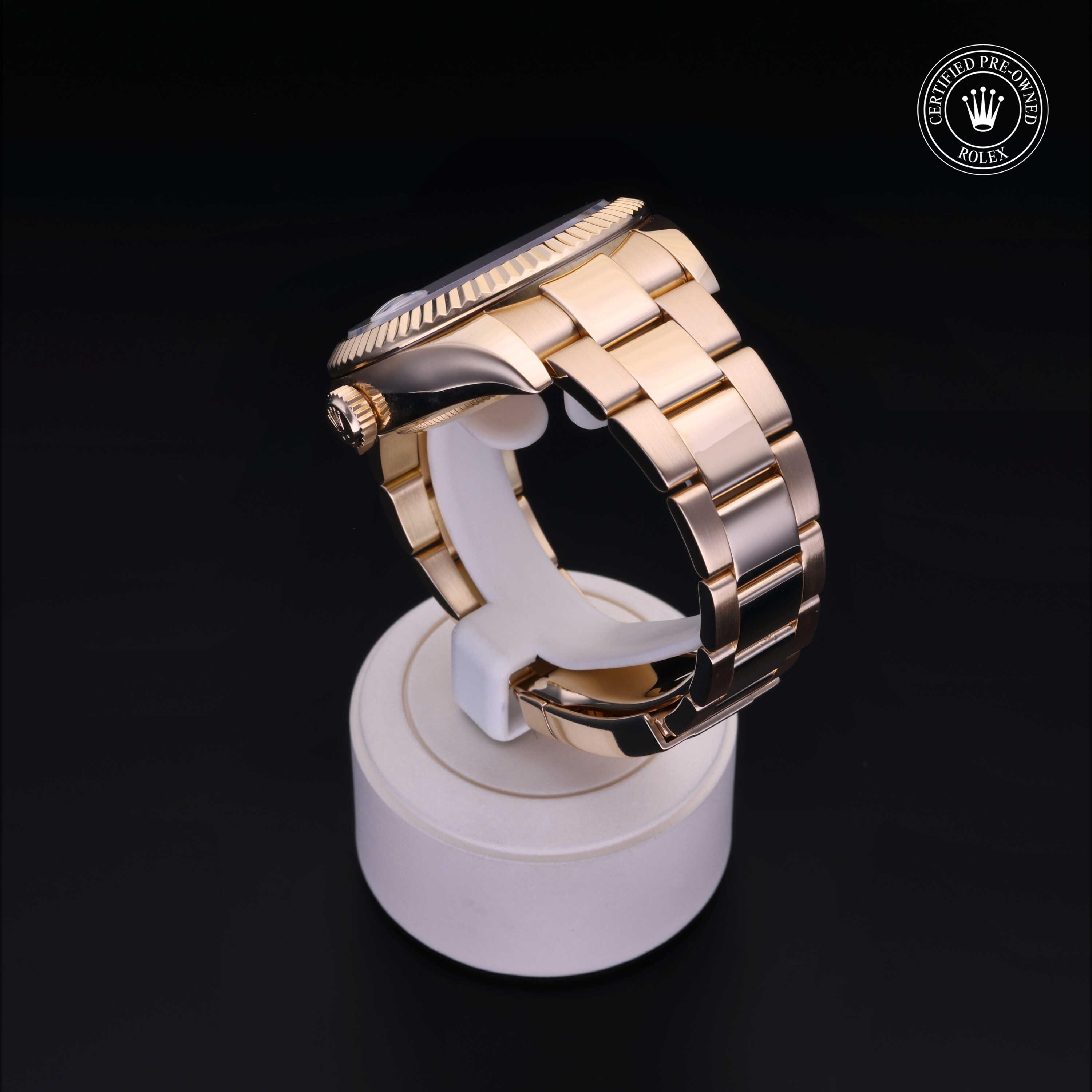 Oyster Perpetual Sky-Dweller