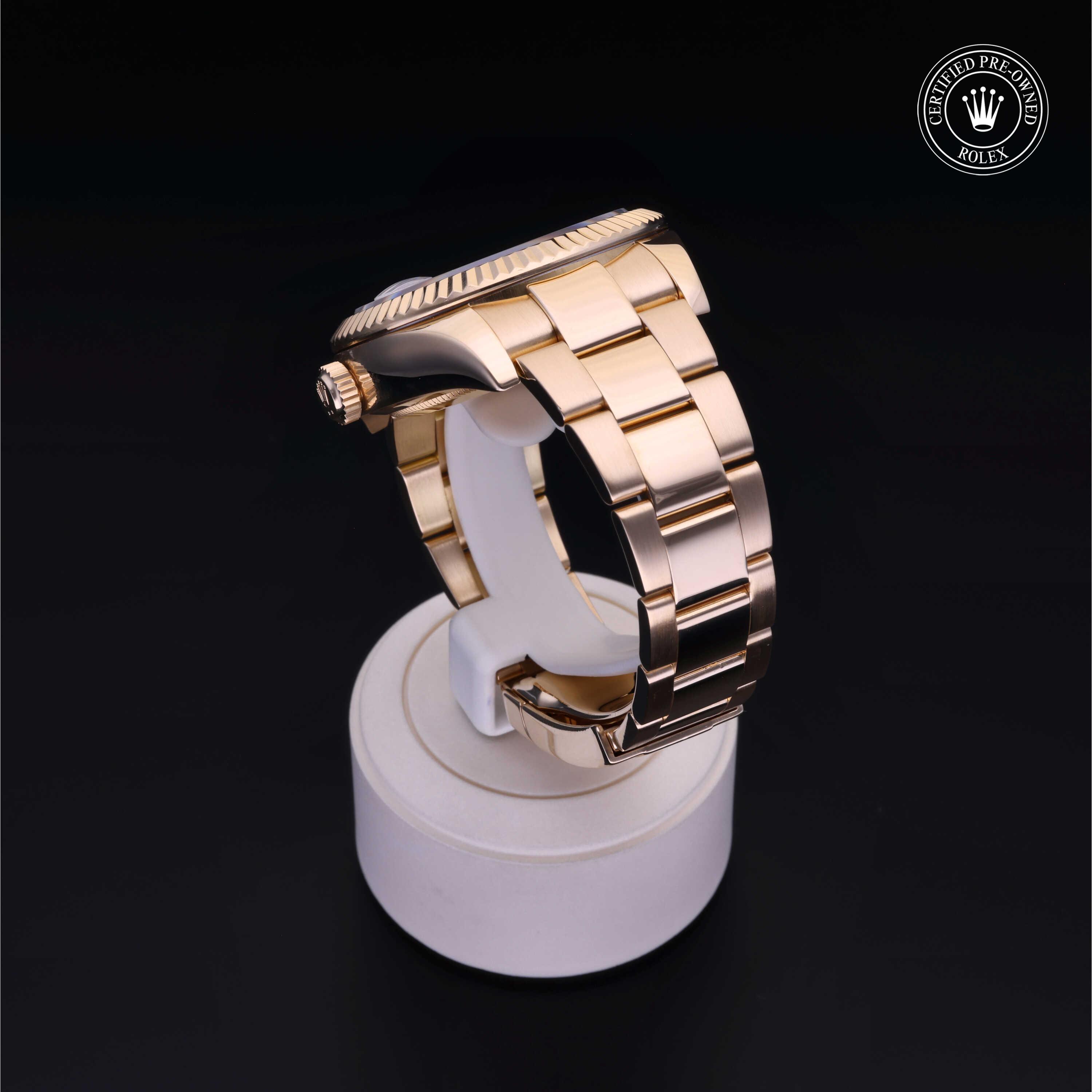 Oyster Perpetual Sky-Dweller