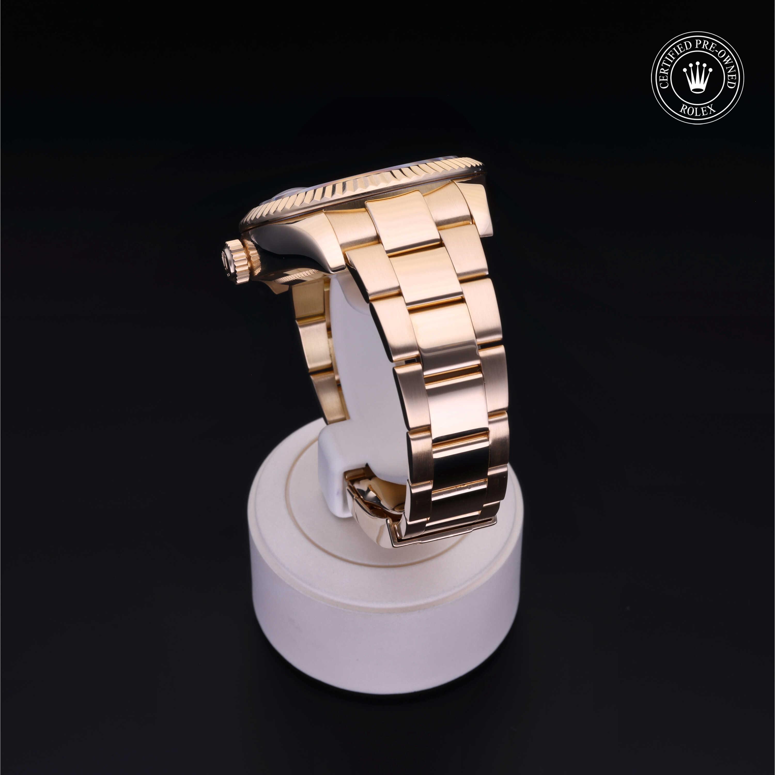 Oyster Perpetual Sky-Dweller