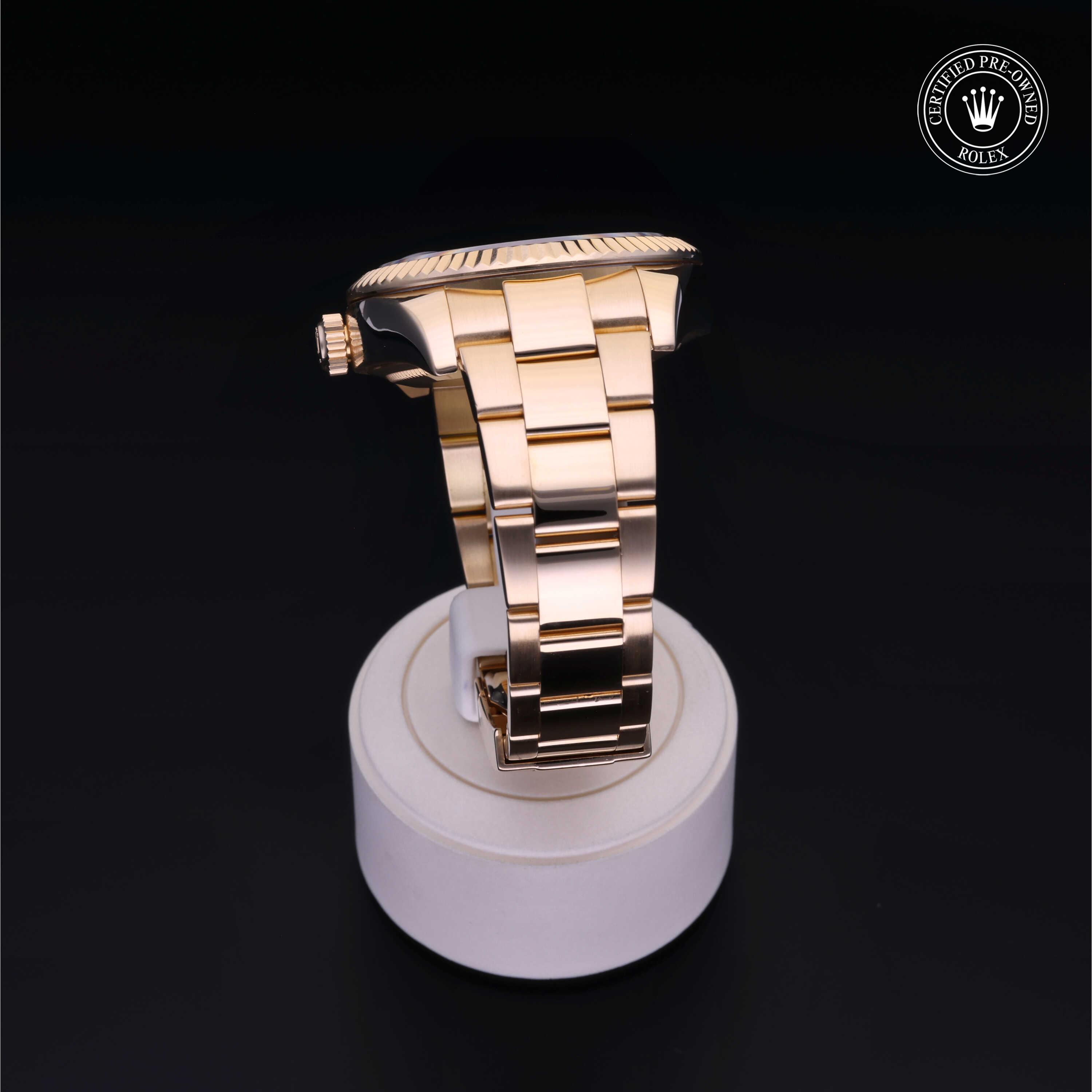 Oyster Perpetual Sky-Dweller