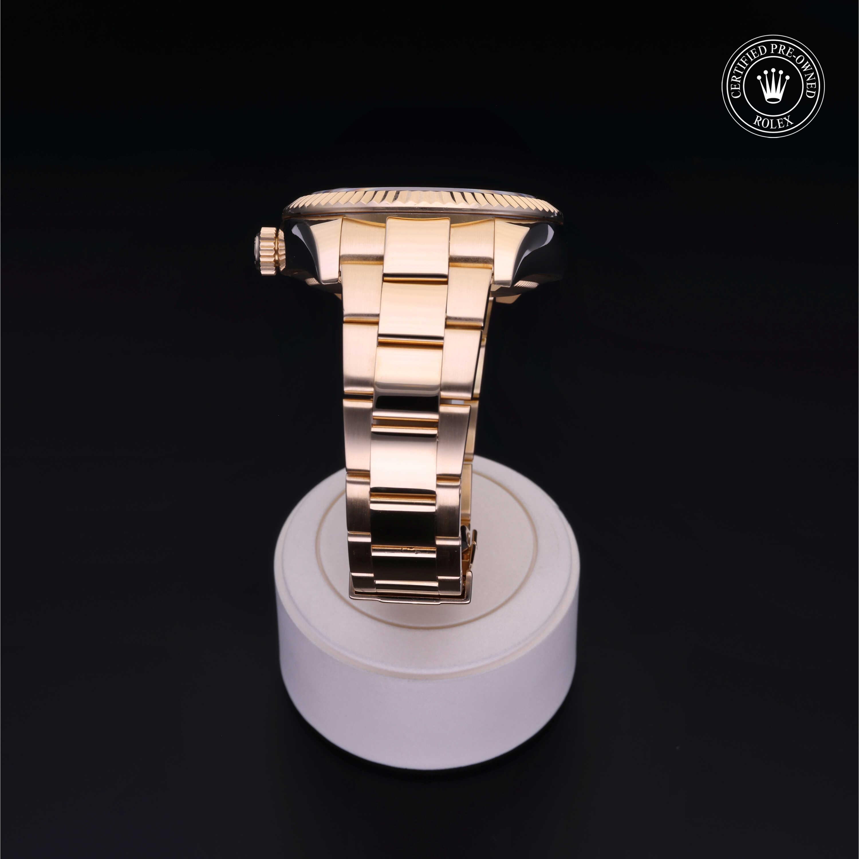 Oyster Perpetual Sky-Dweller