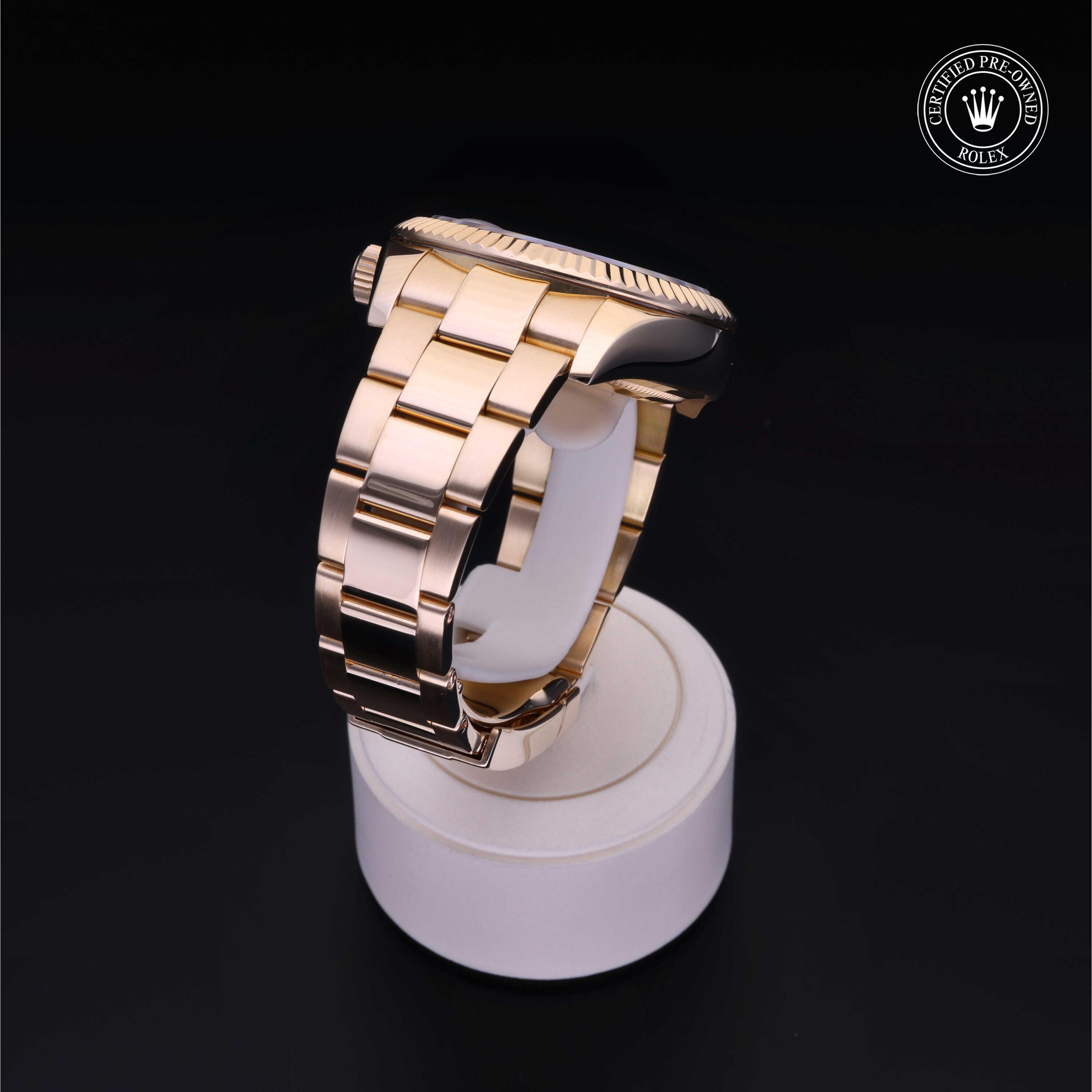 Oyster Perpetual Sky-Dweller