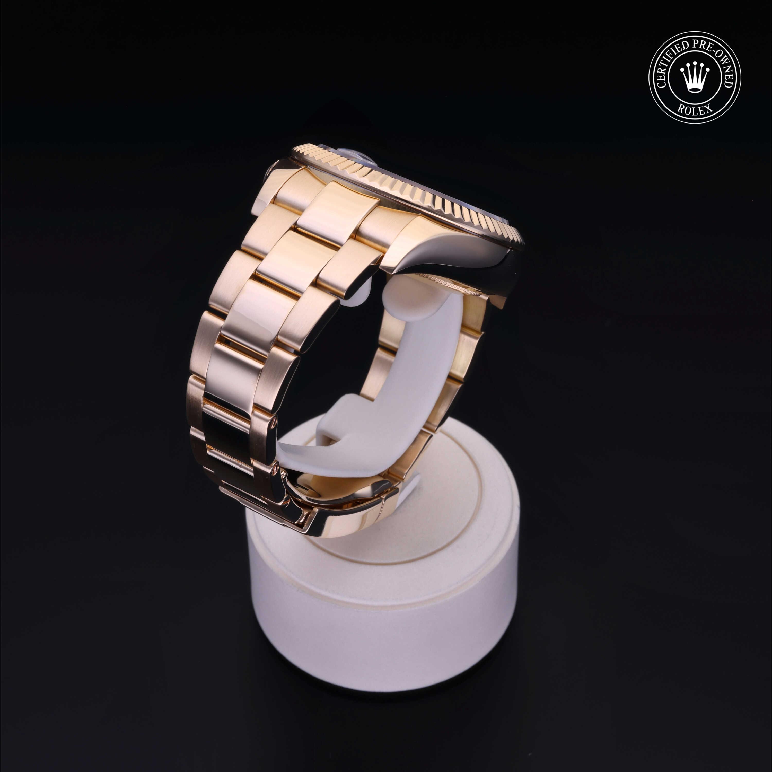 Oyster Perpetual Sky-Dweller