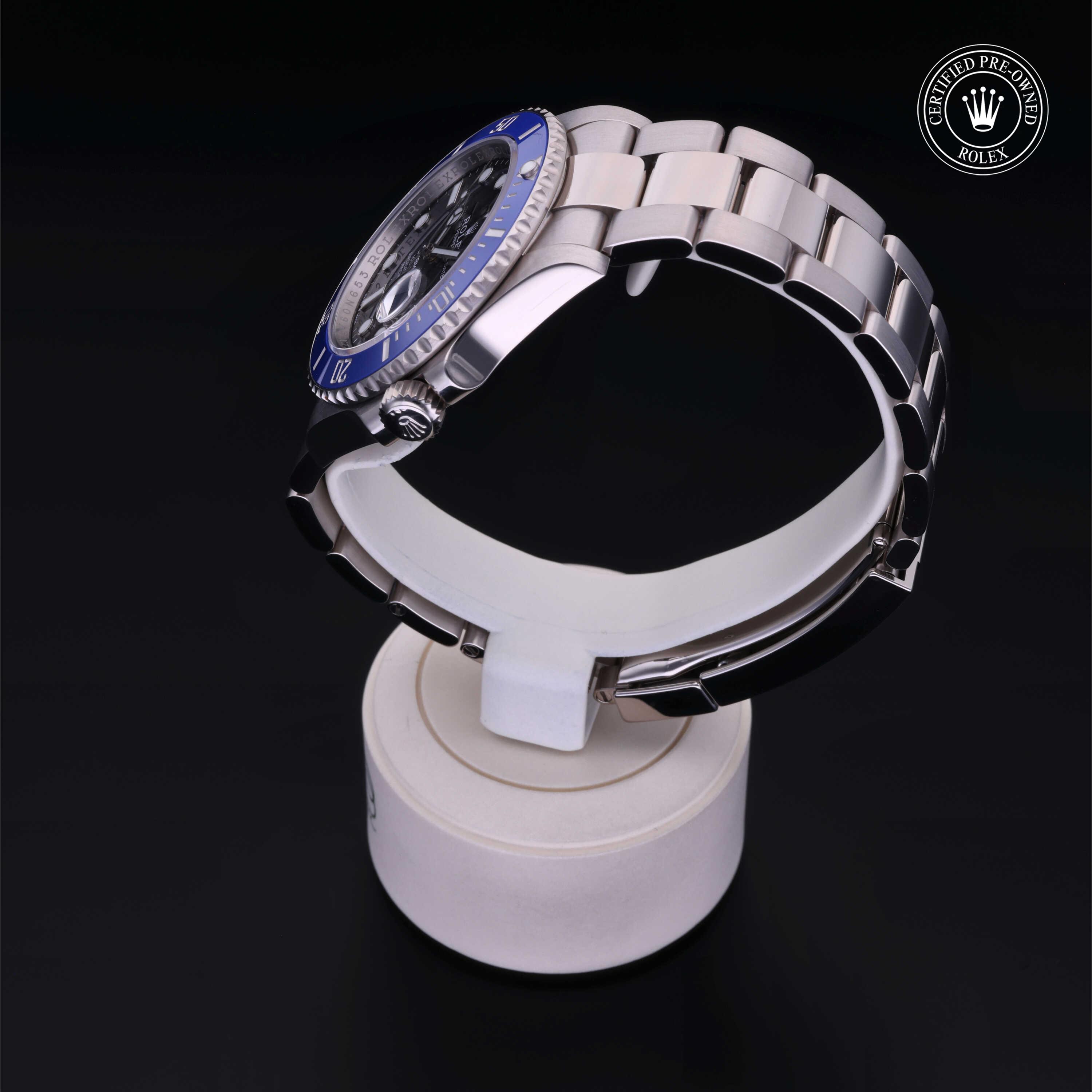 Oyster Perpetual Submariner