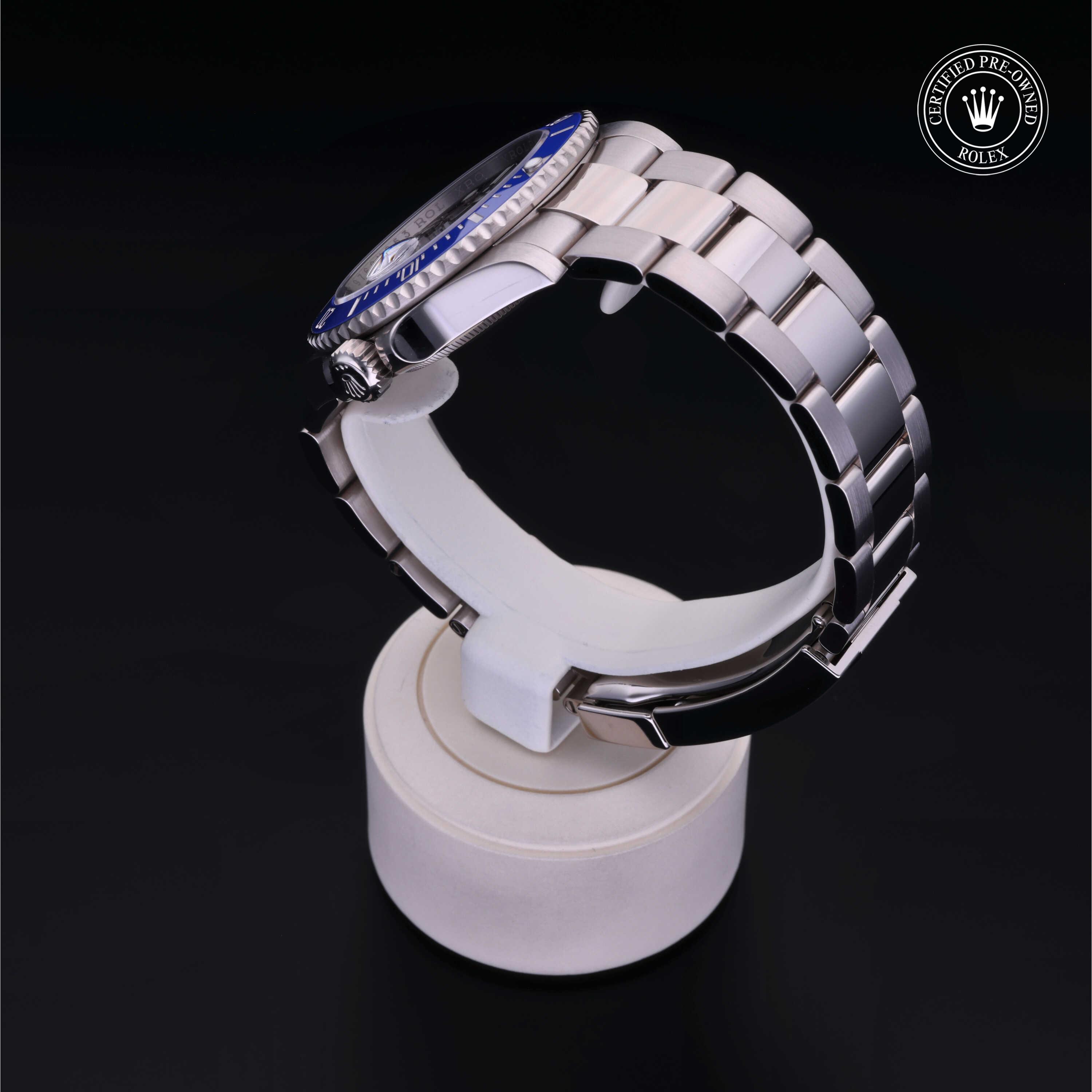 Oyster Perpetual Submariner