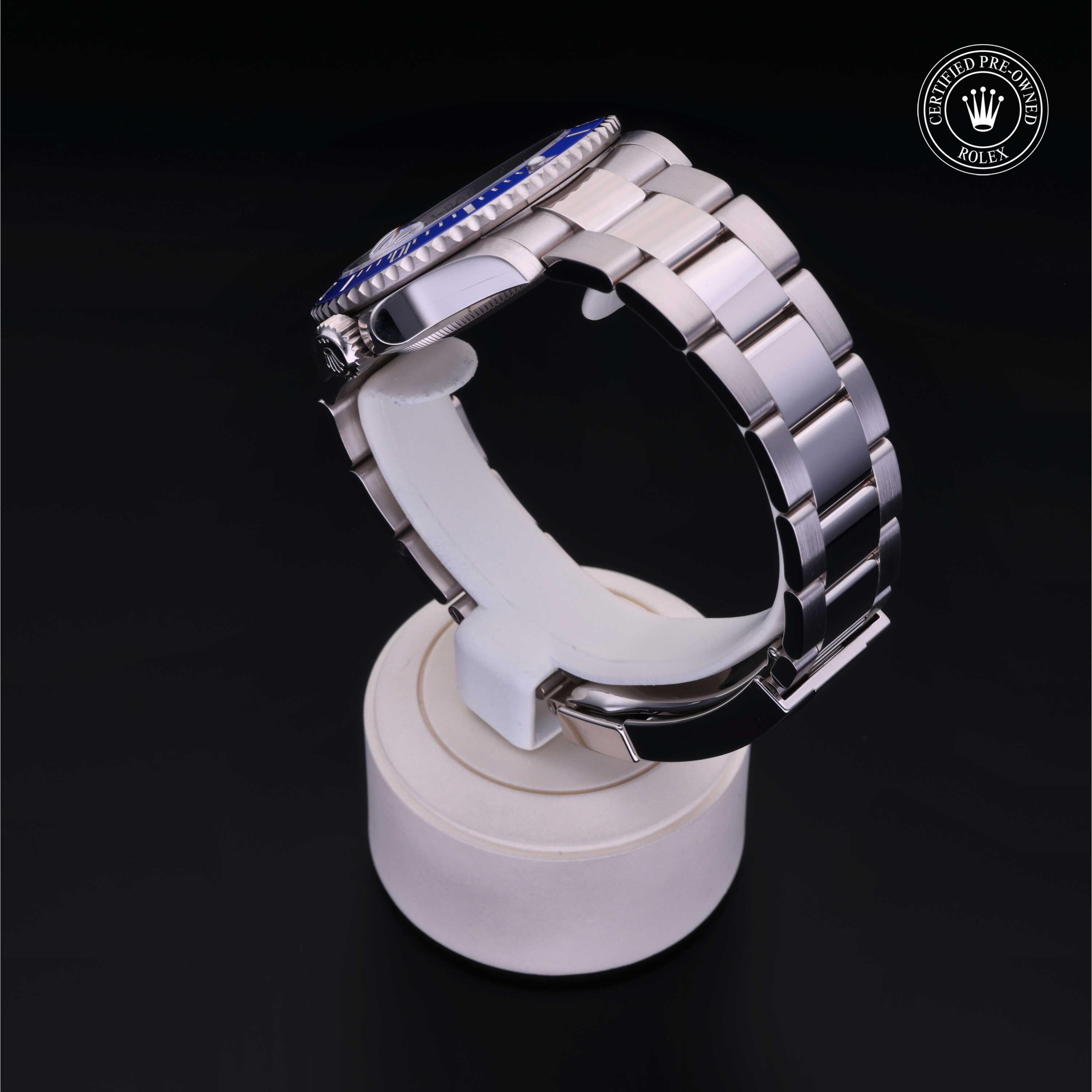 Oyster Perpetual Submariner