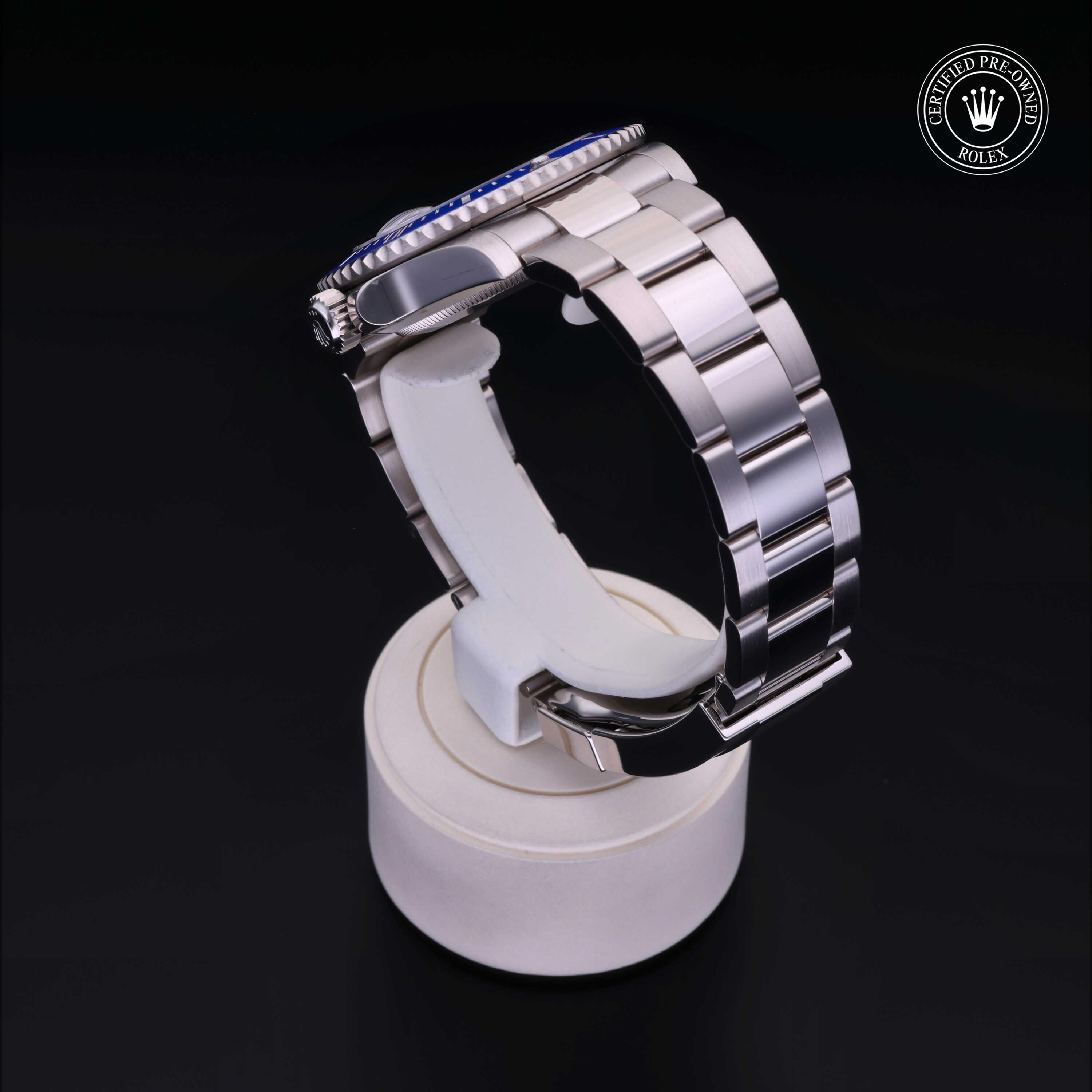 Oyster Perpetual Submariner