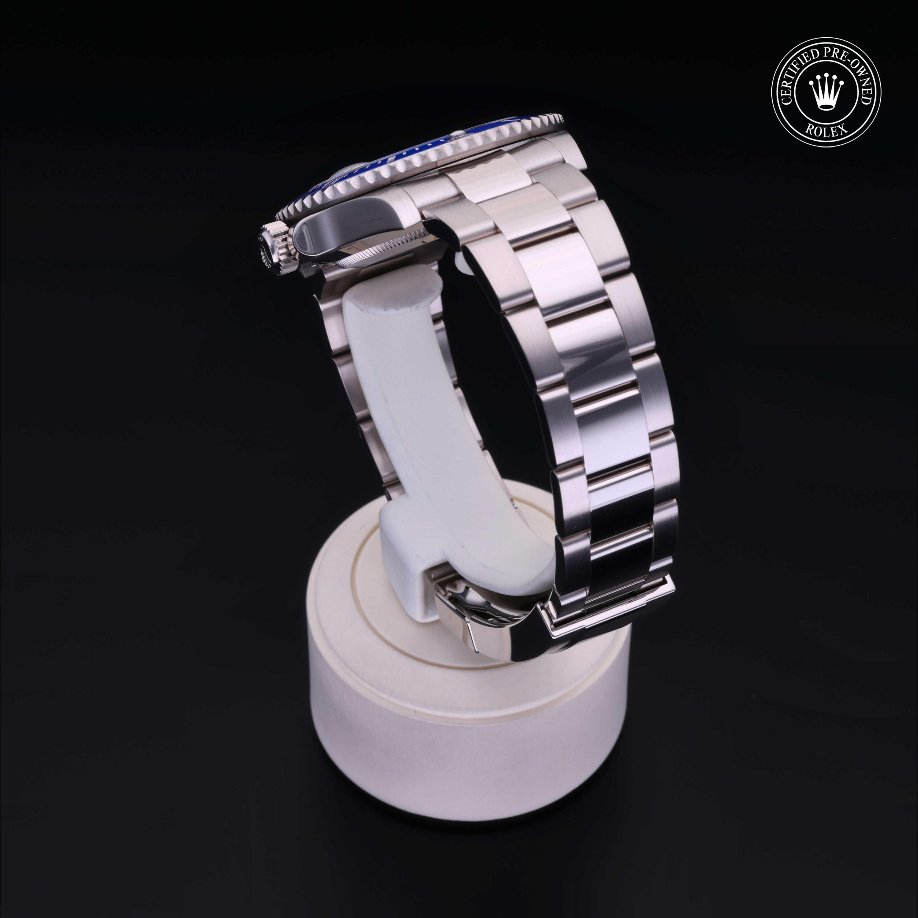 Oyster Perpetual Submariner