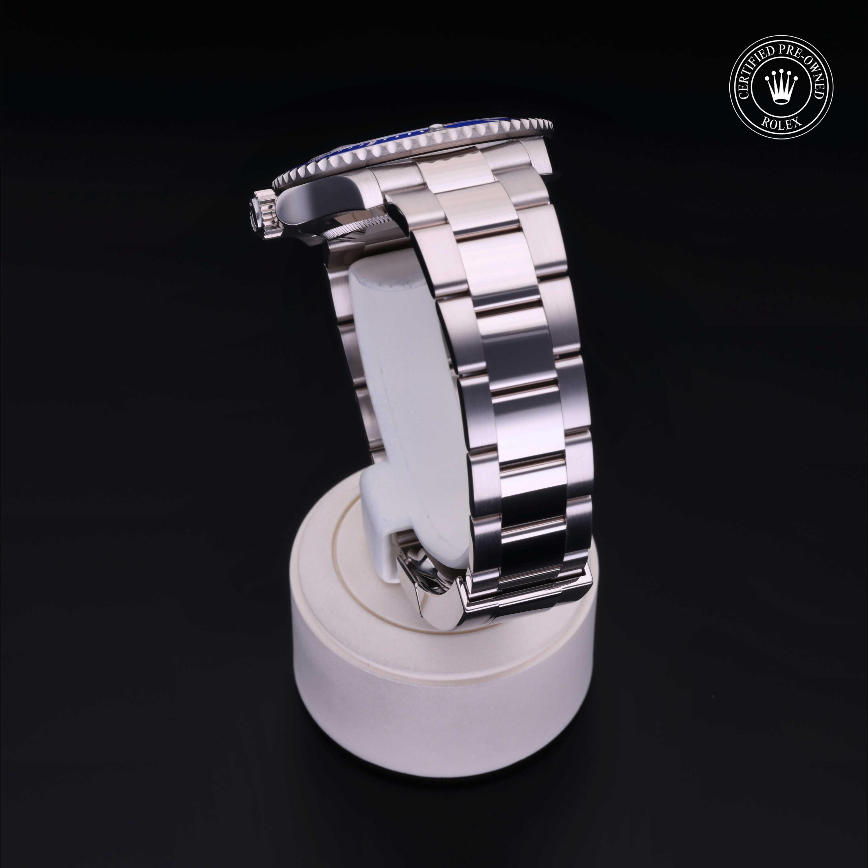 Oyster Perpetual Submariner