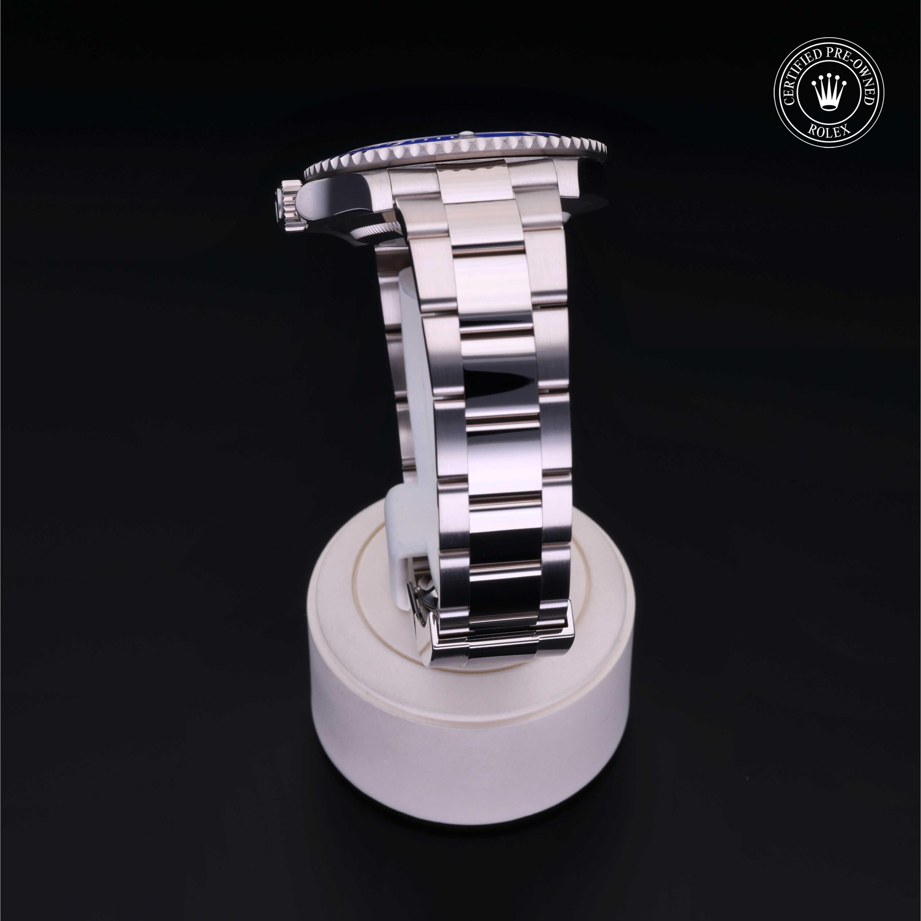 Oyster Perpetual Submariner