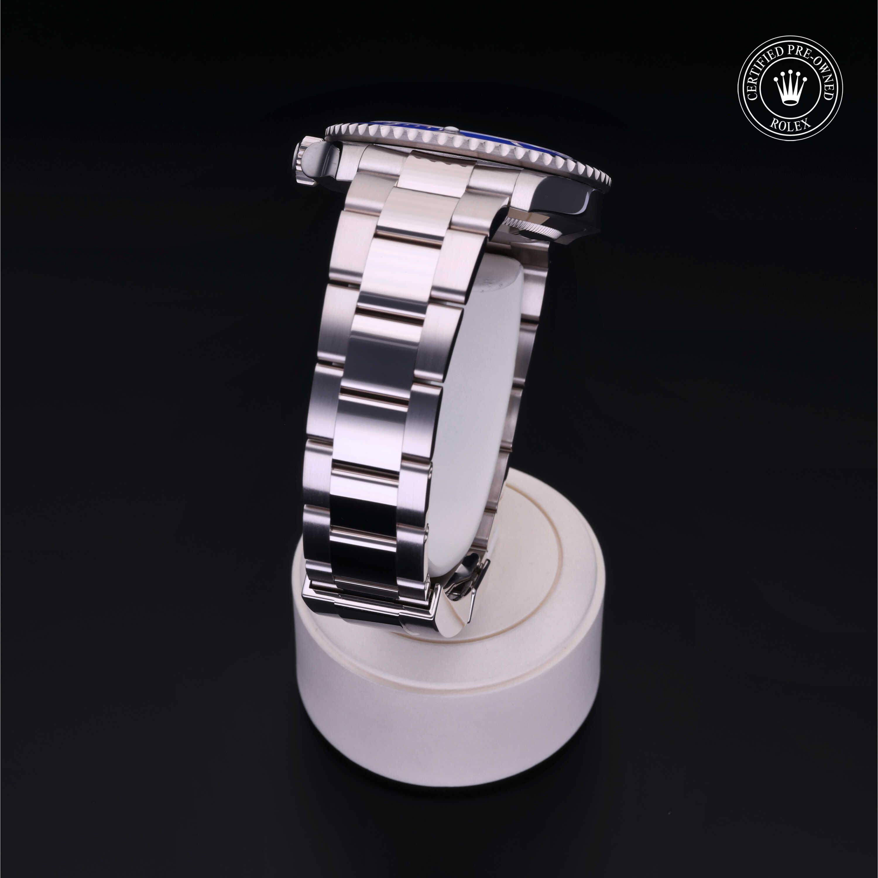 Oyster Perpetual Submariner