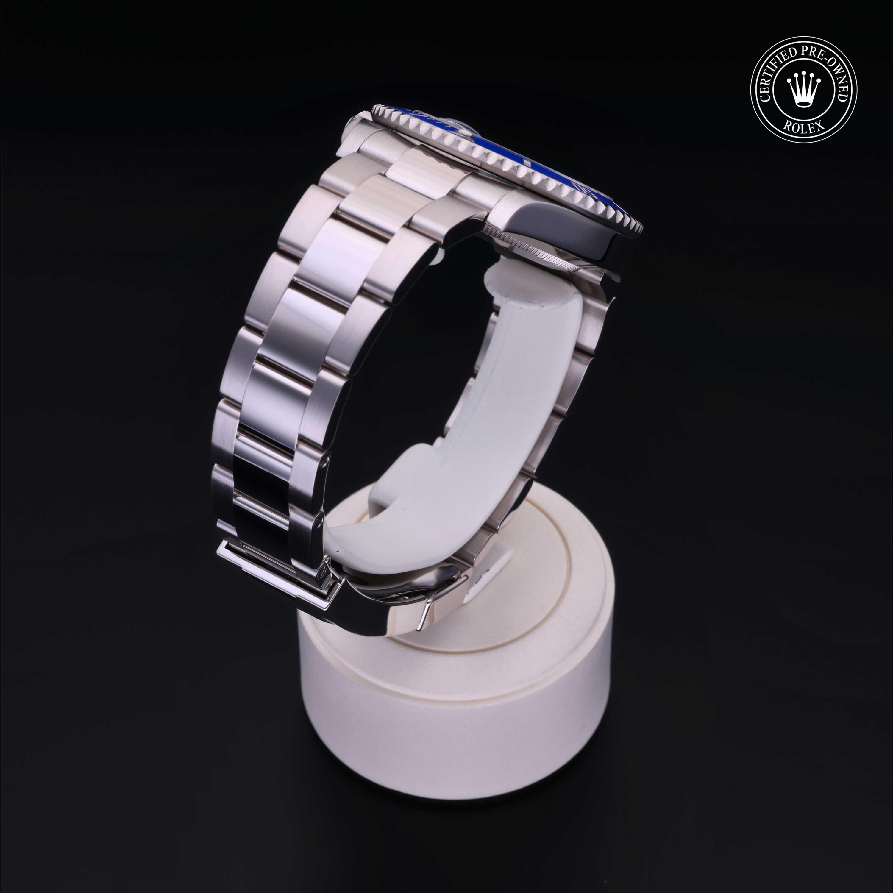 Oyster Perpetual Submariner