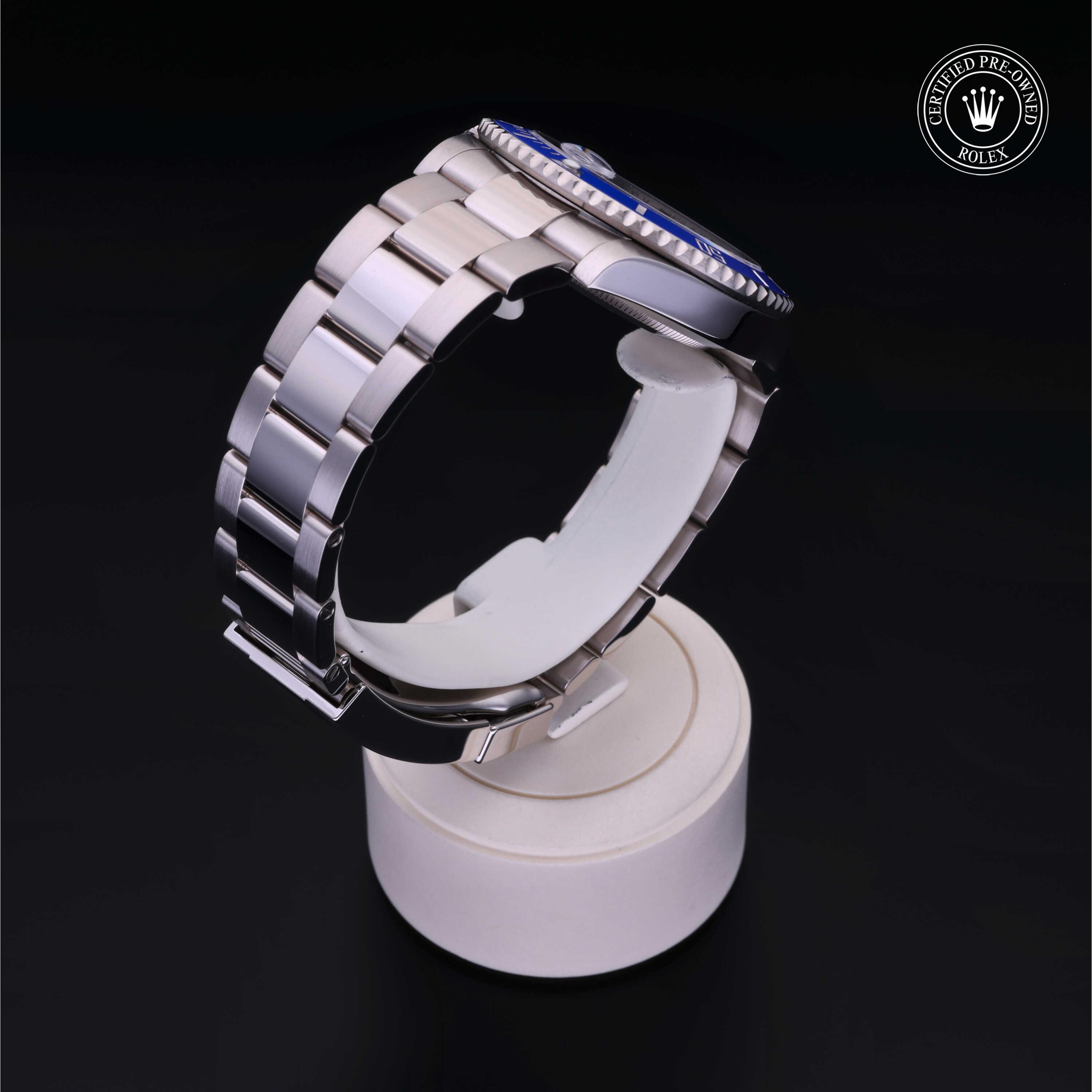 Oyster Perpetual Submariner