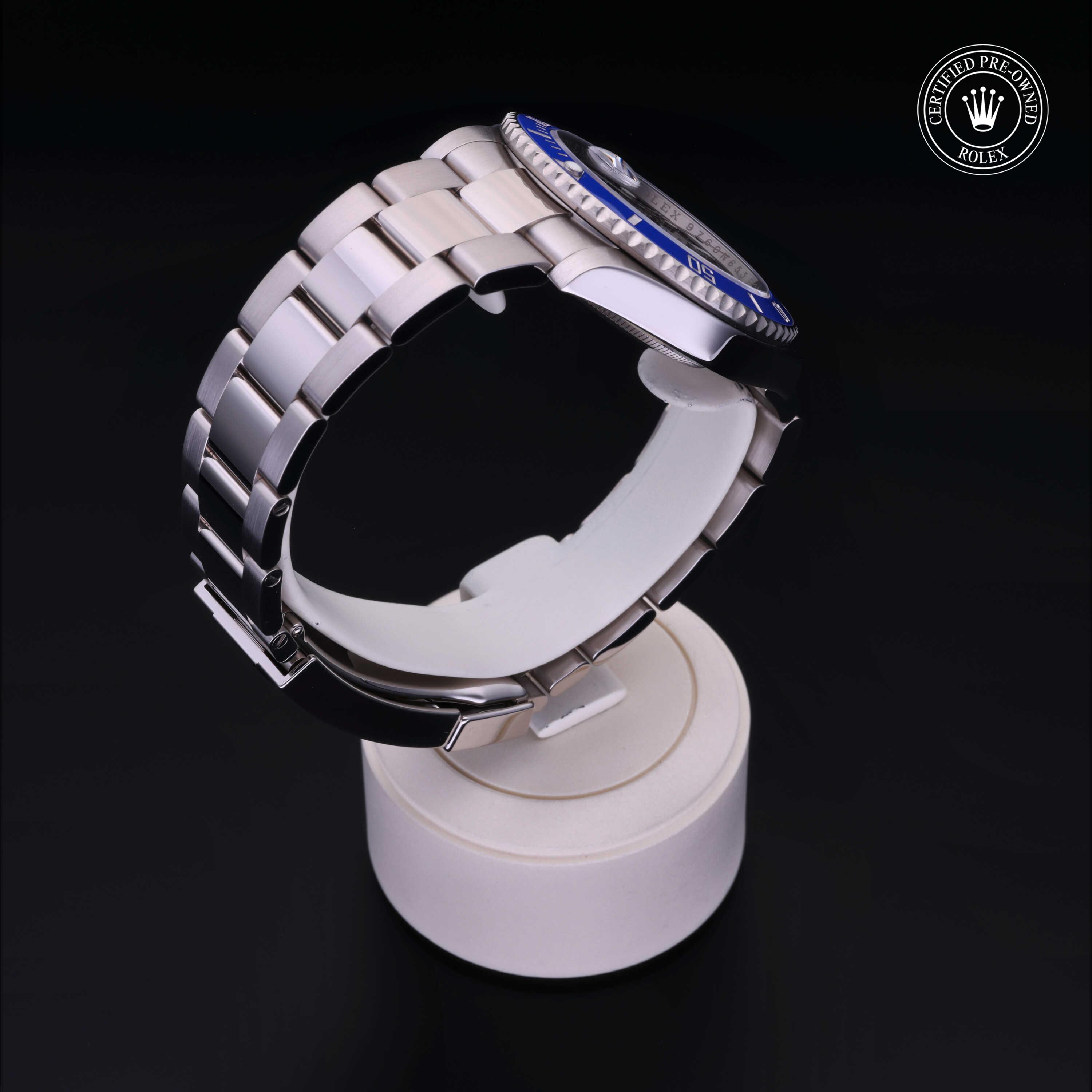 Oyster Perpetual Submariner