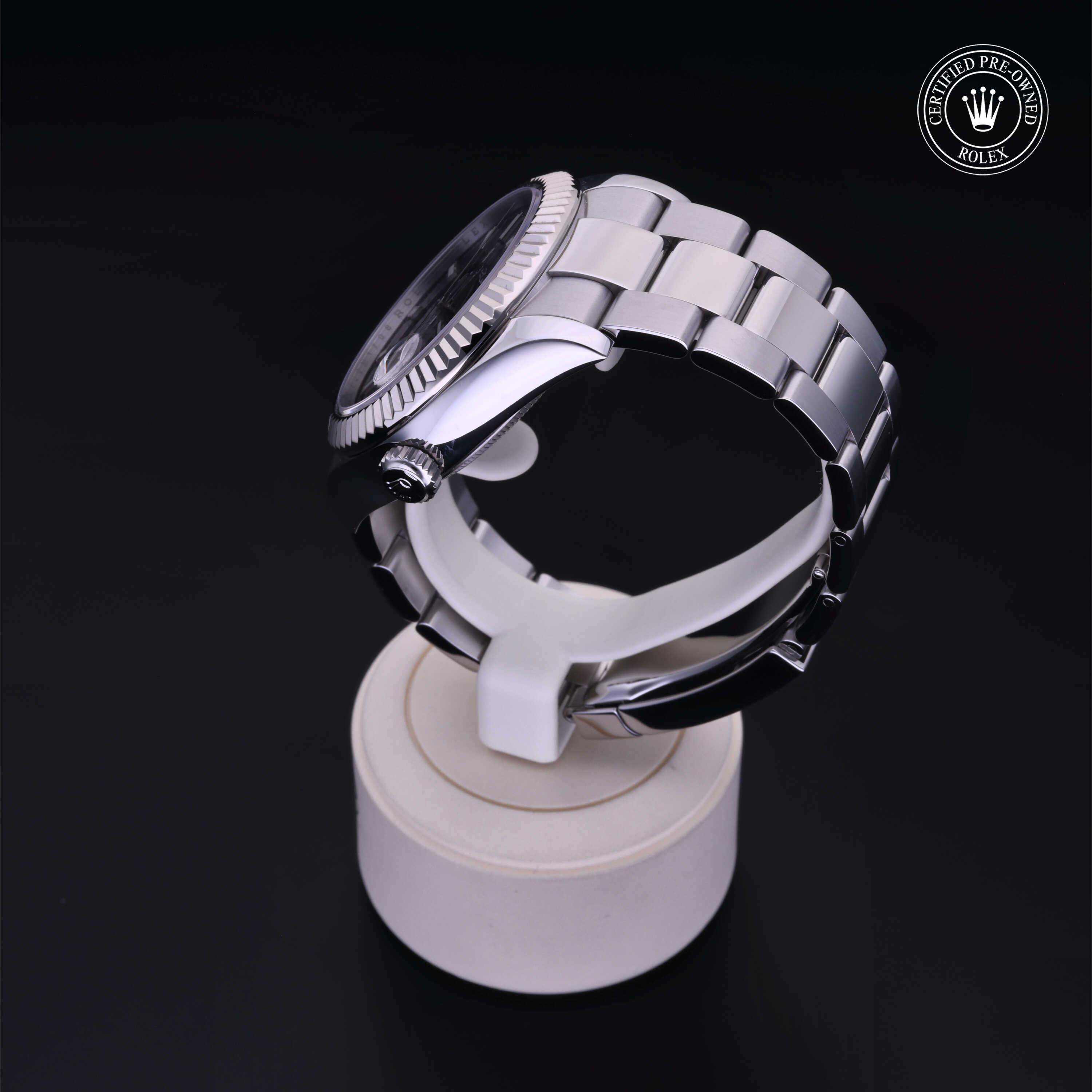 Oyster Perpetual Sky-Dweller