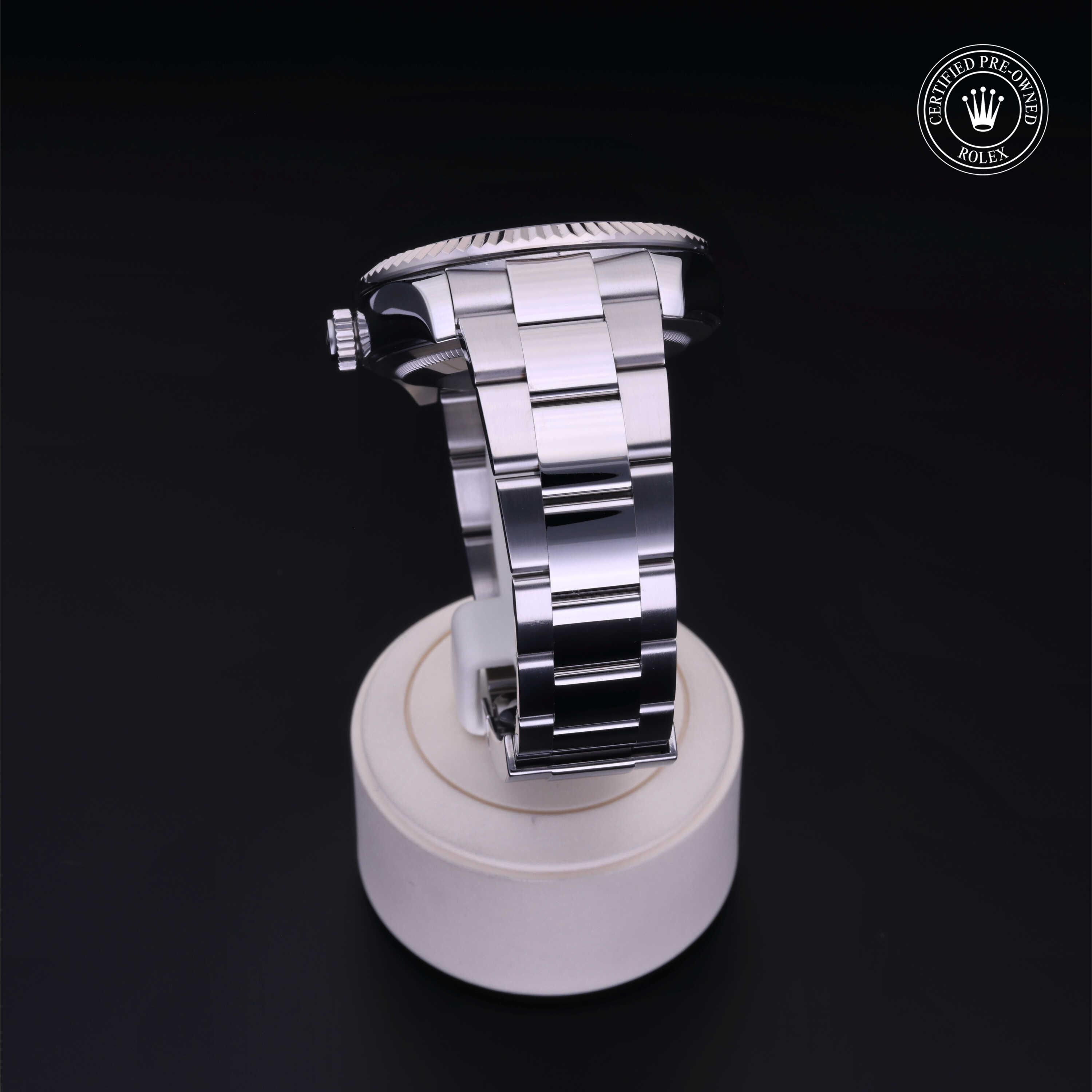 Oyster Perpetual Sky-Dweller