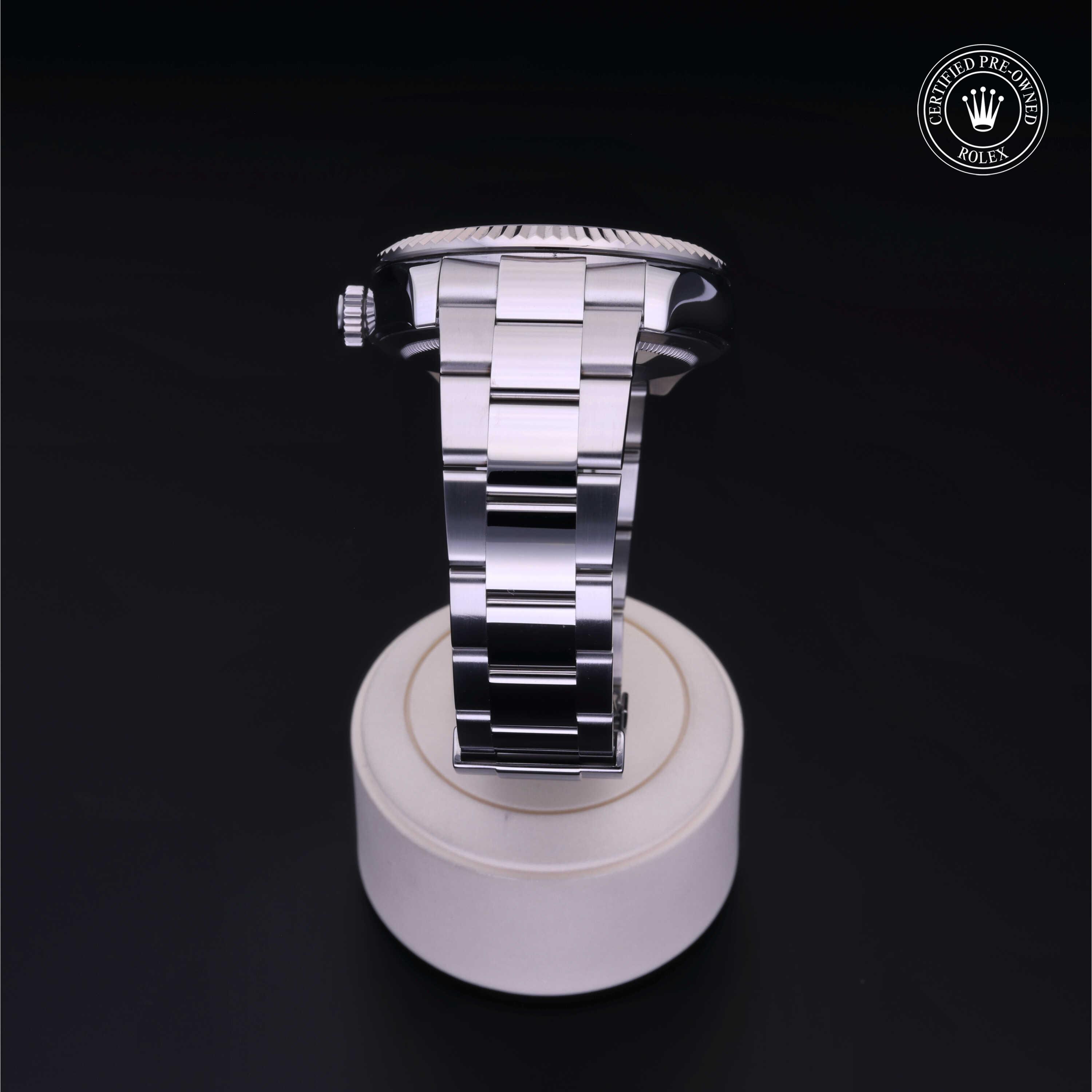Oyster Perpetual Sky-Dweller