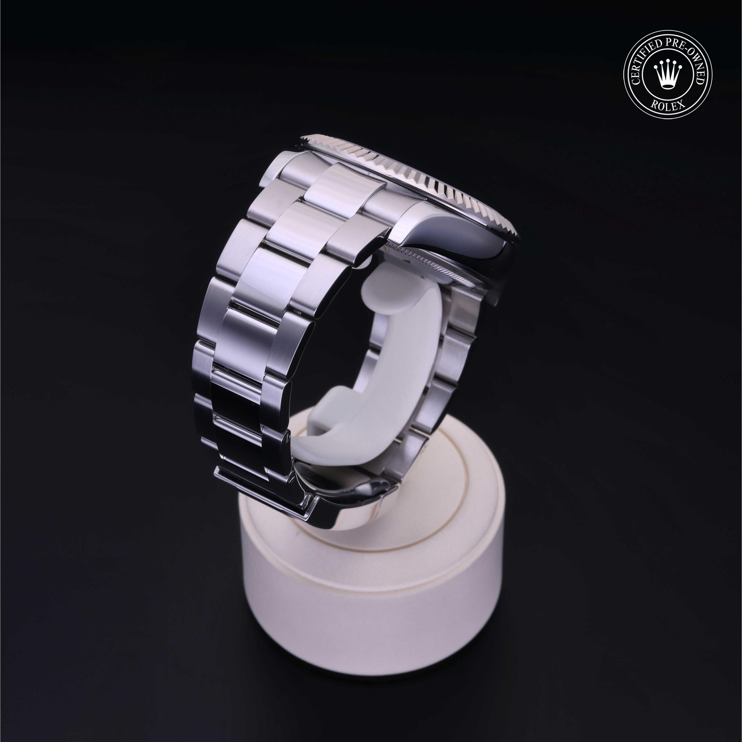 Oyster Perpetual Sky-Dweller