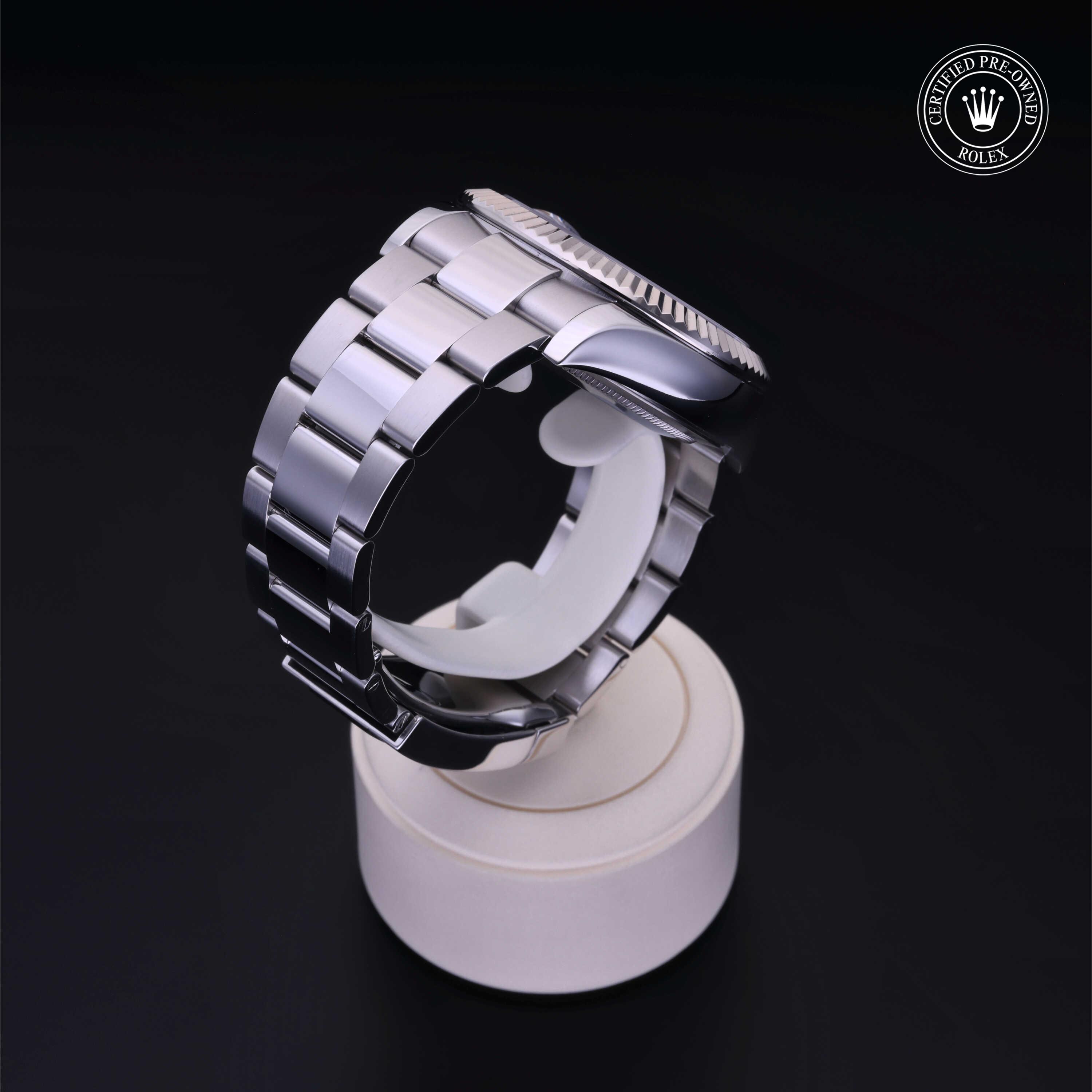 Oyster Perpetual Sky-Dweller
