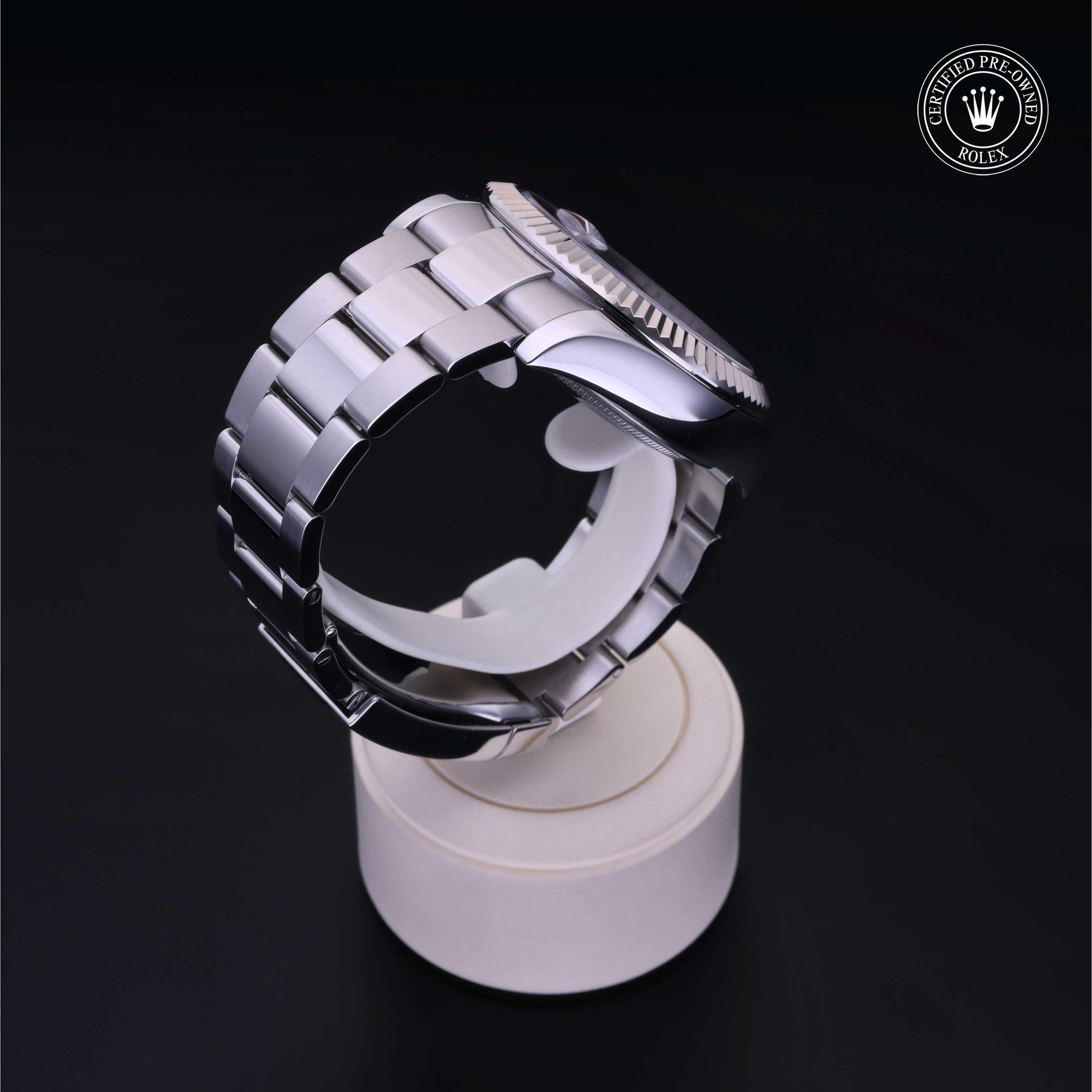 Oyster Perpetual Sky-Dweller