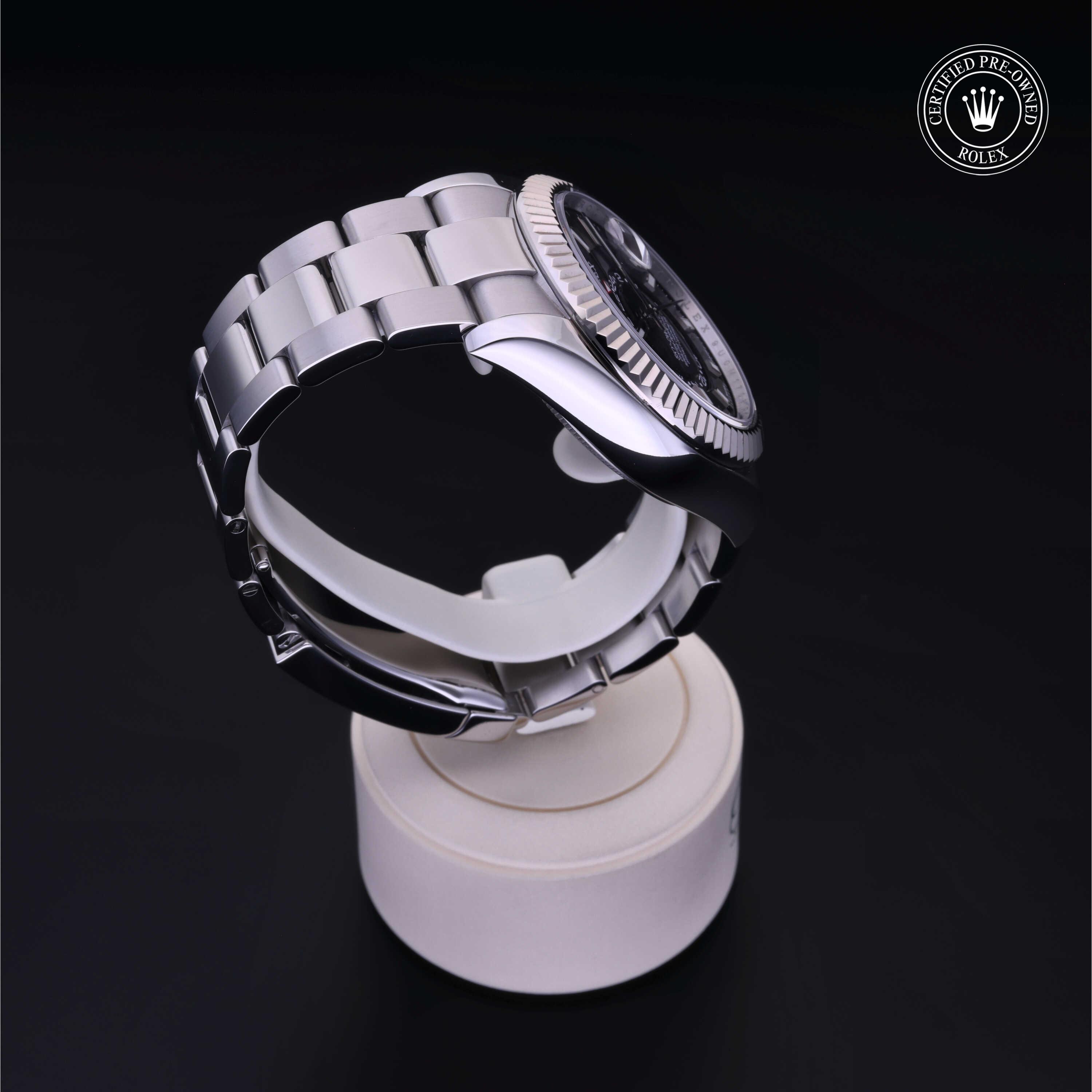Oyster Perpetual Sky-Dweller