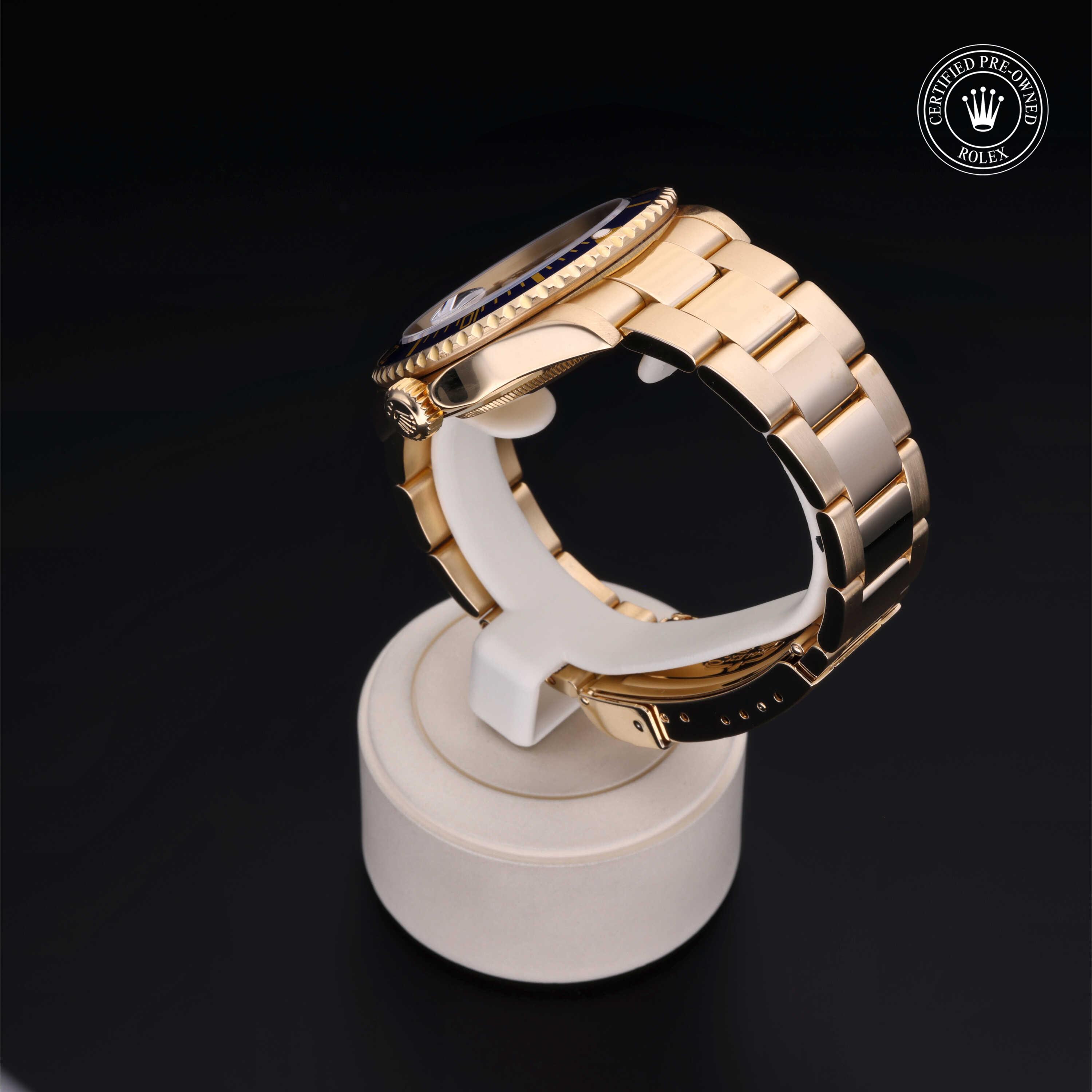 Oyster Perpetual Submariner