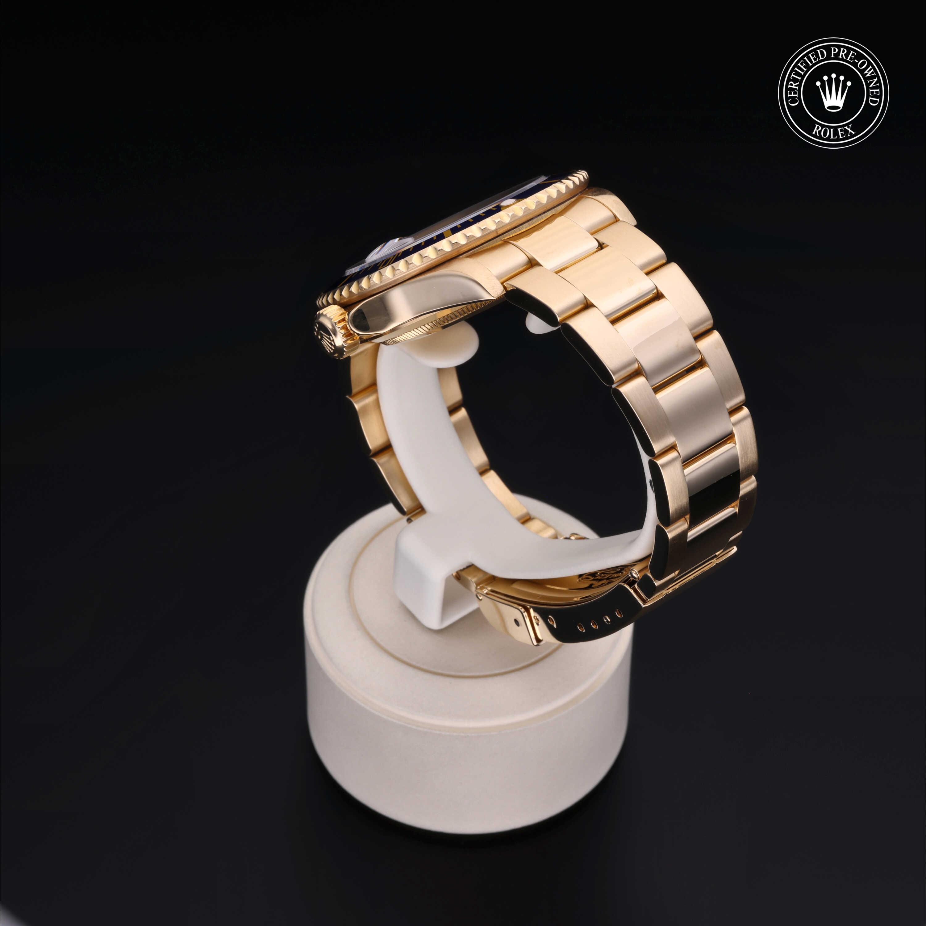 Oyster Perpetual Submariner