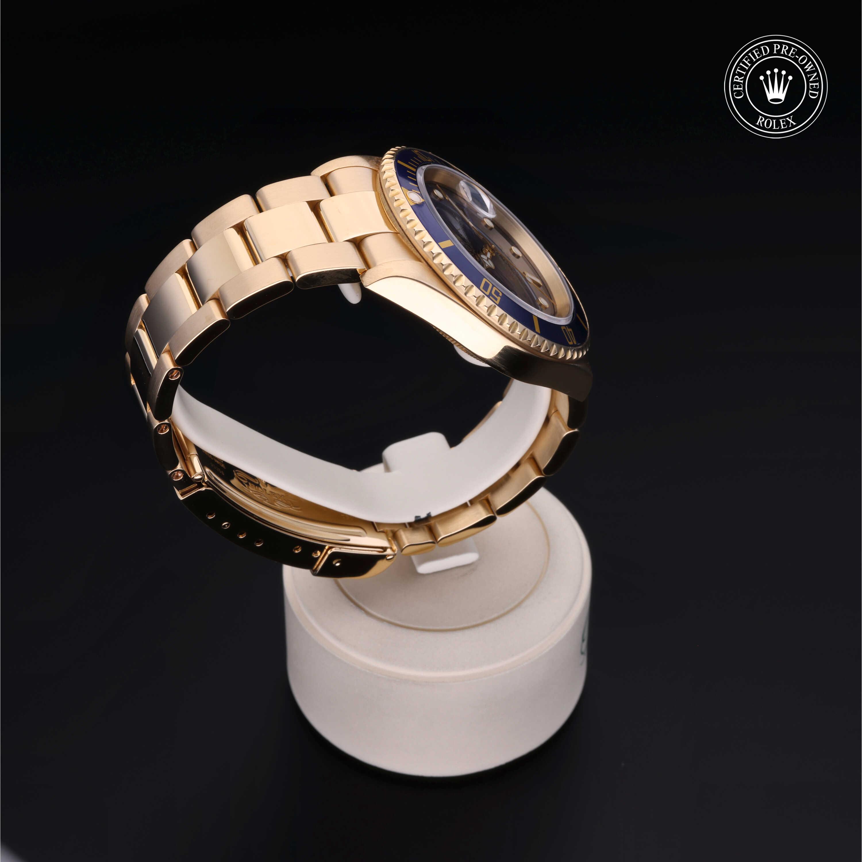 Oyster Perpetual Submariner