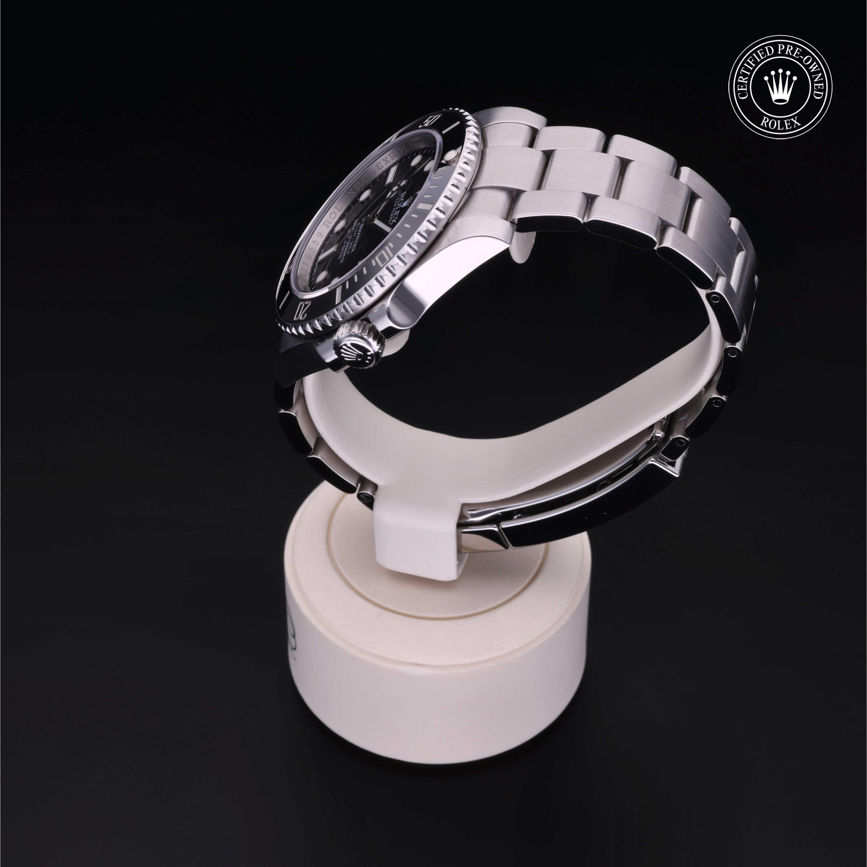Oyster Perpetual Submariner
