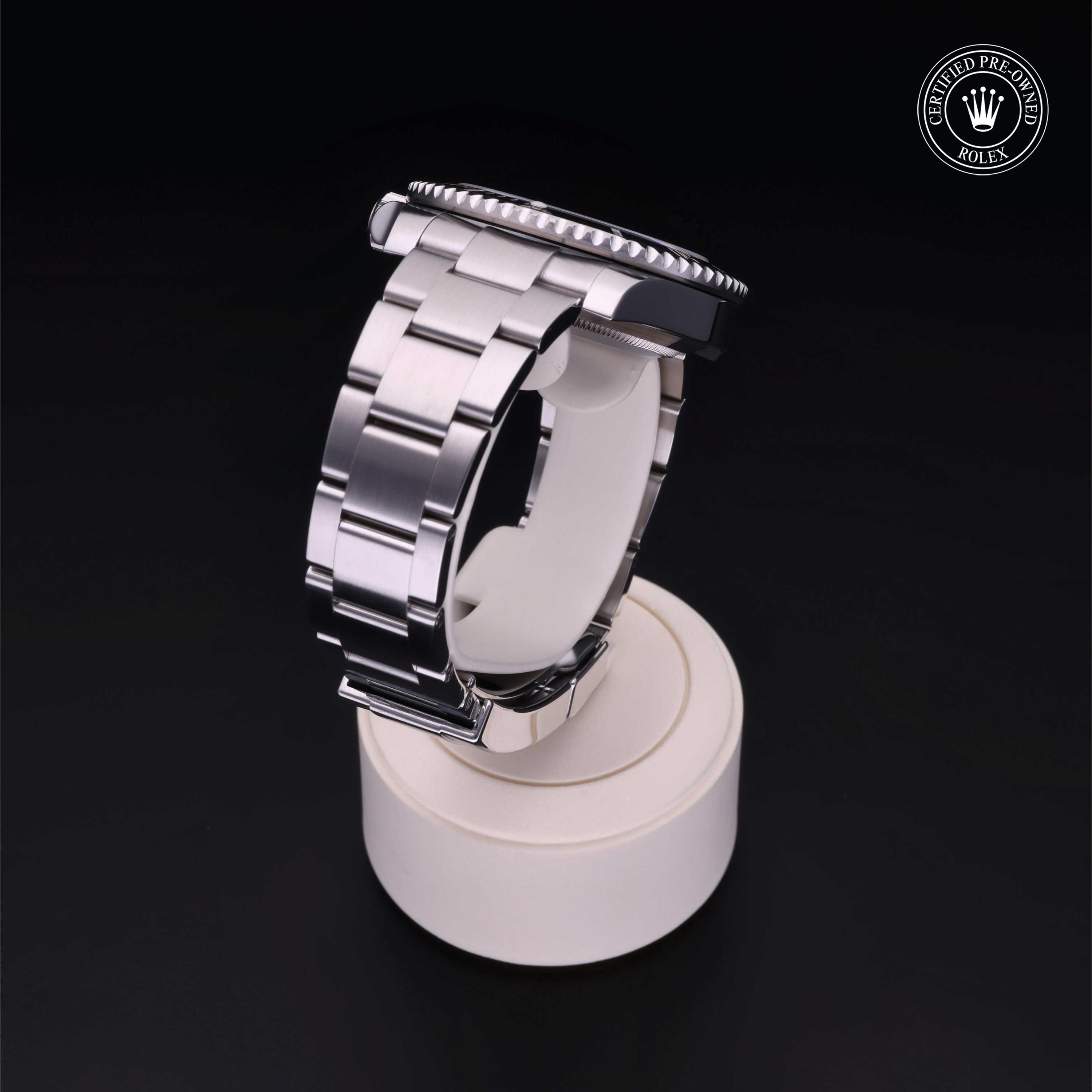 Oyster Perpetual Submariner