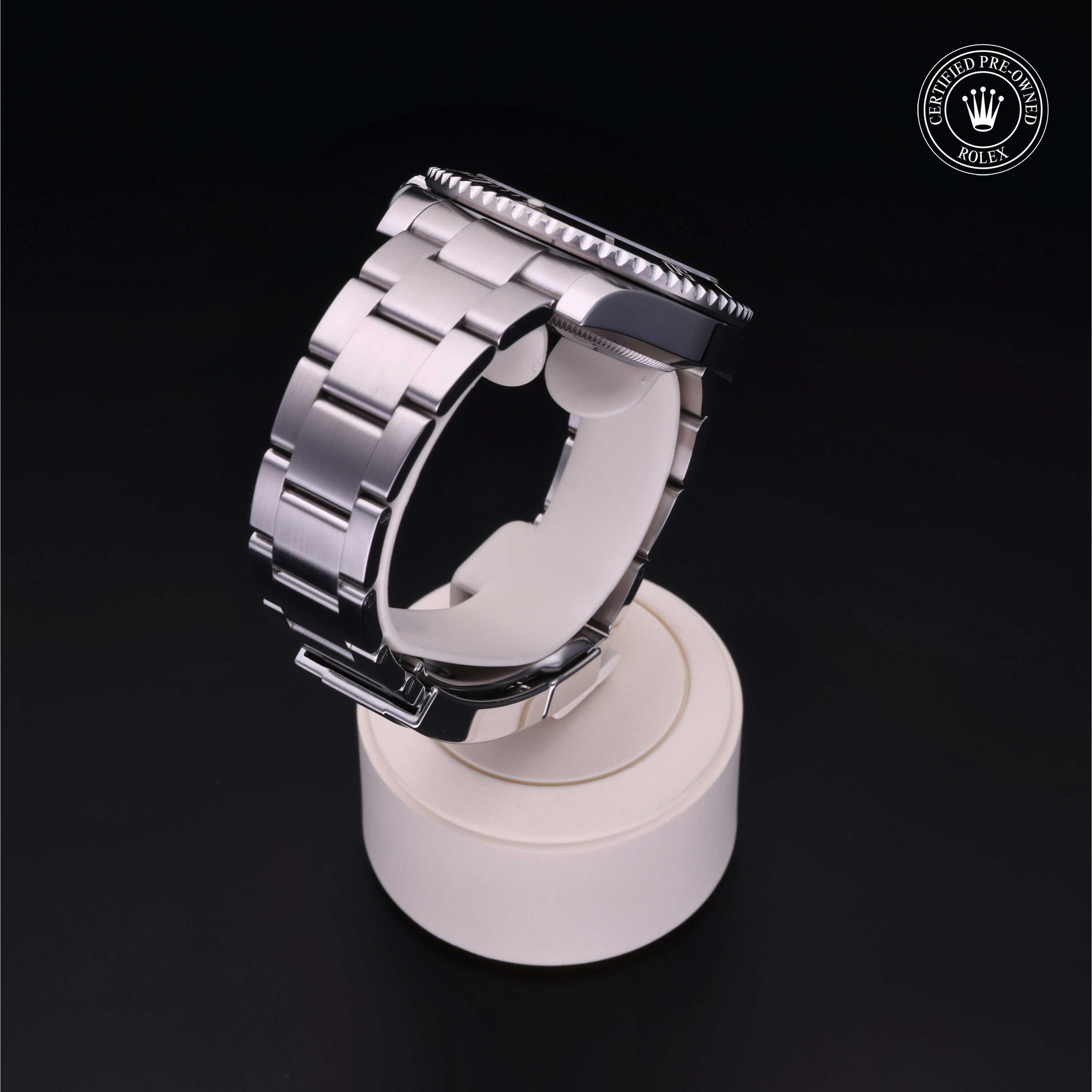 Oyster Perpetual Submariner