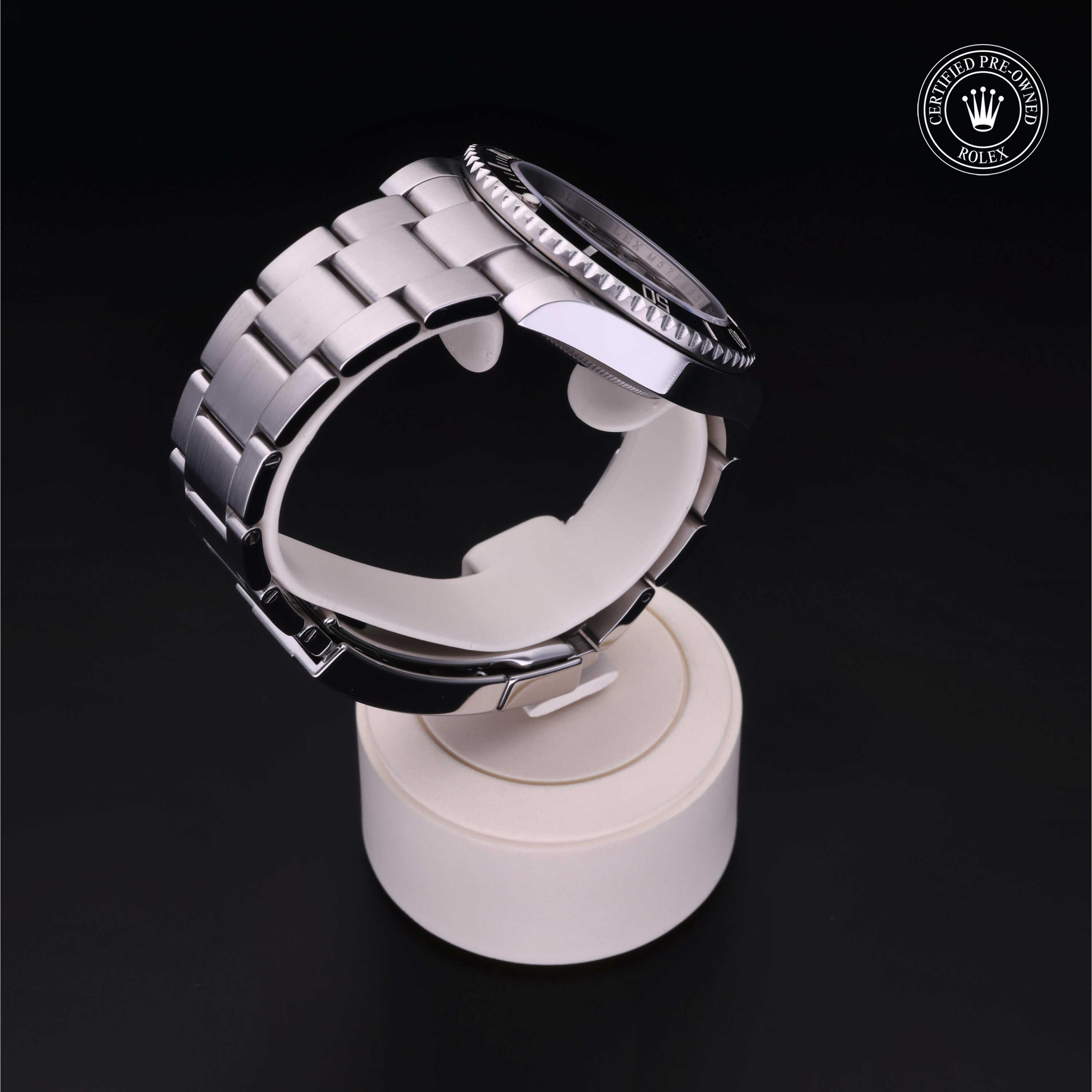 Oyster Perpetual Submariner