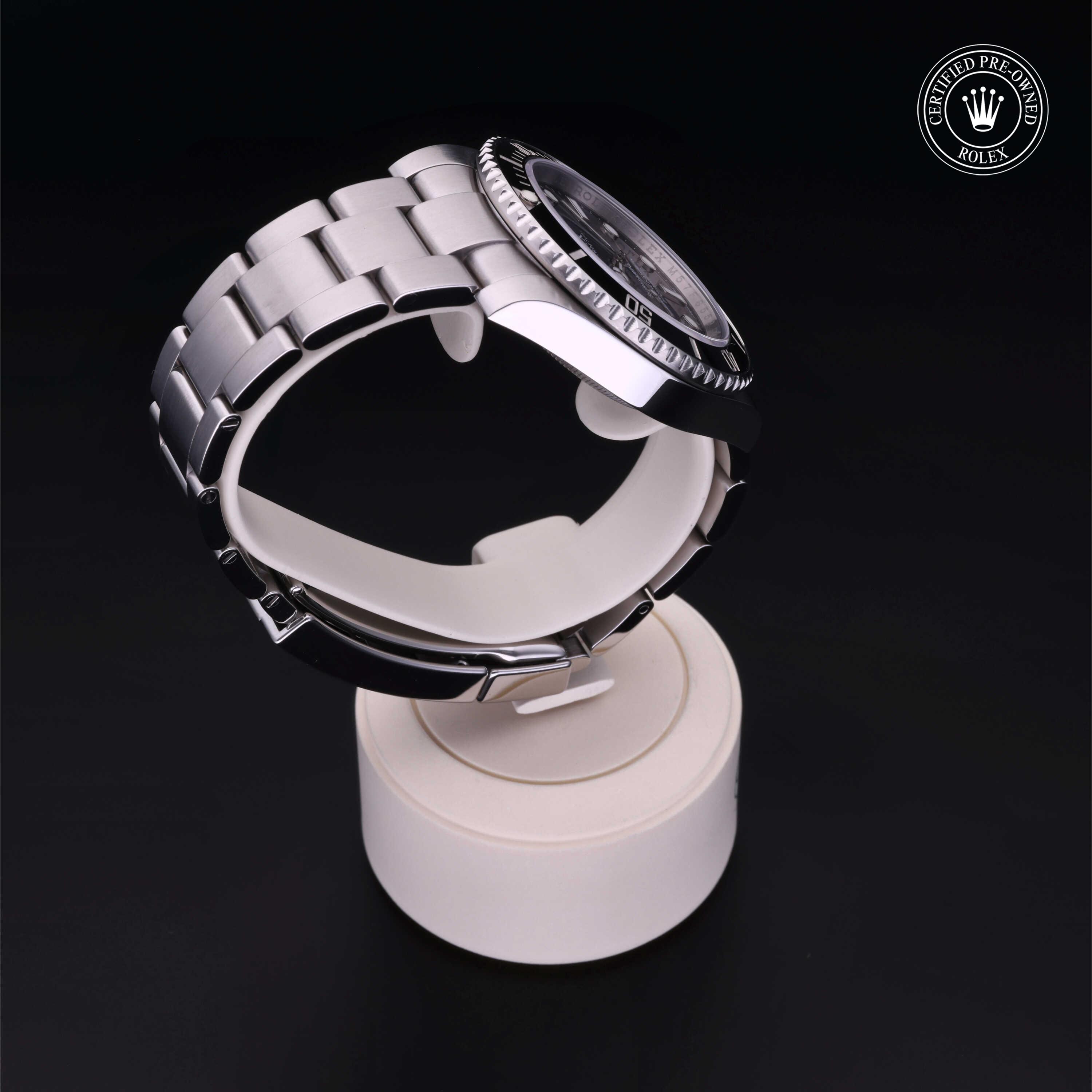 Oyster Perpetual Submariner