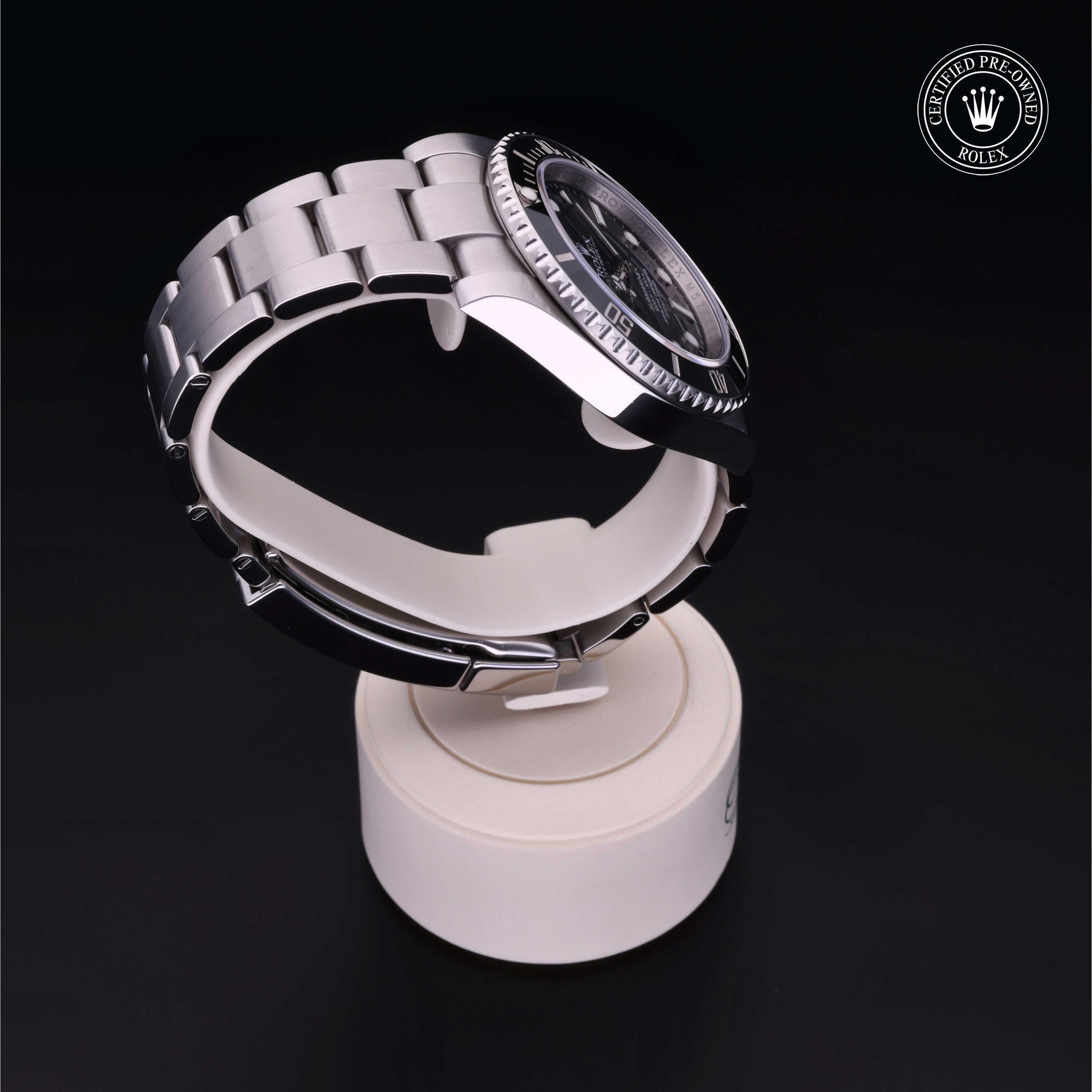 Oyster Perpetual Submariner