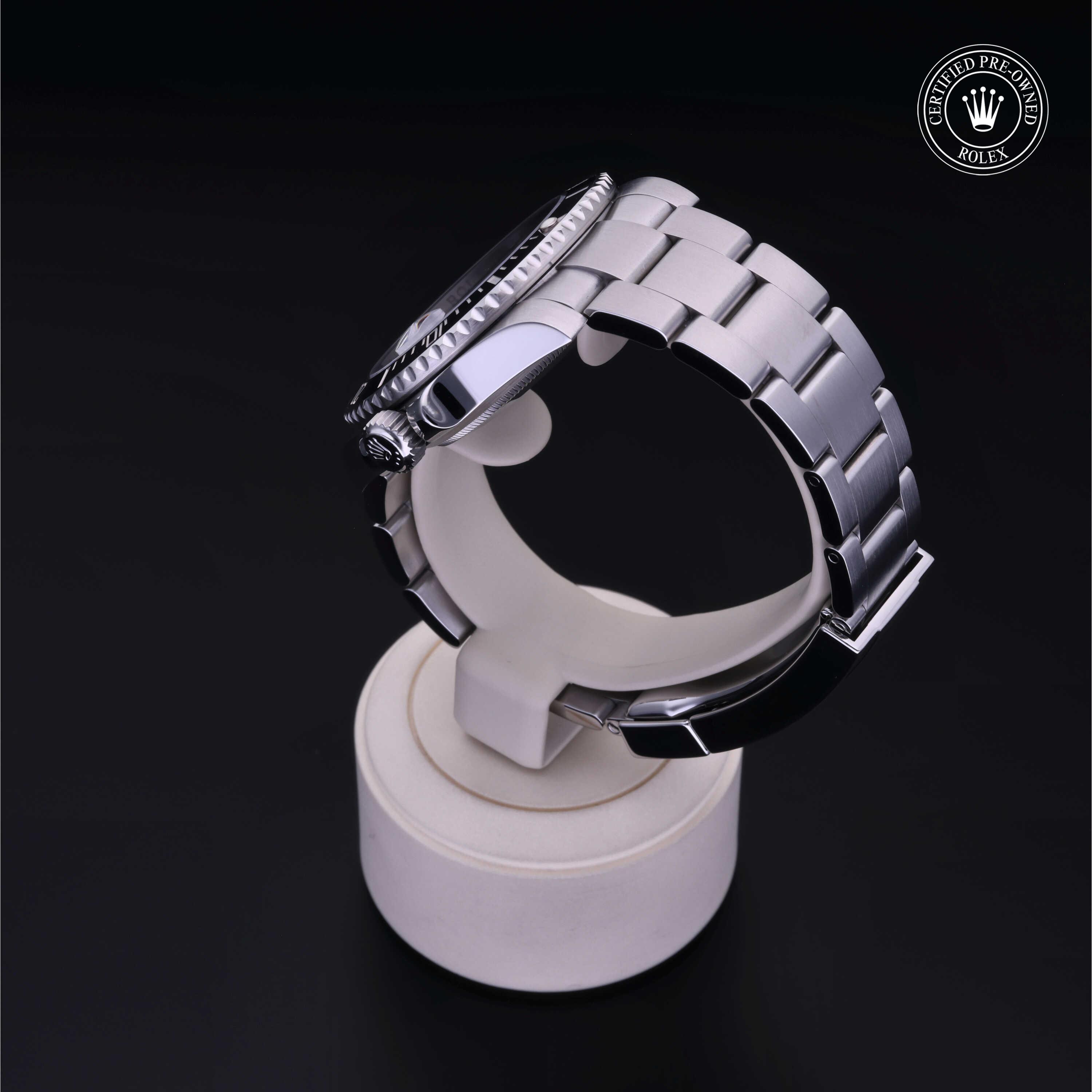 Oyster Perpetual Submariner