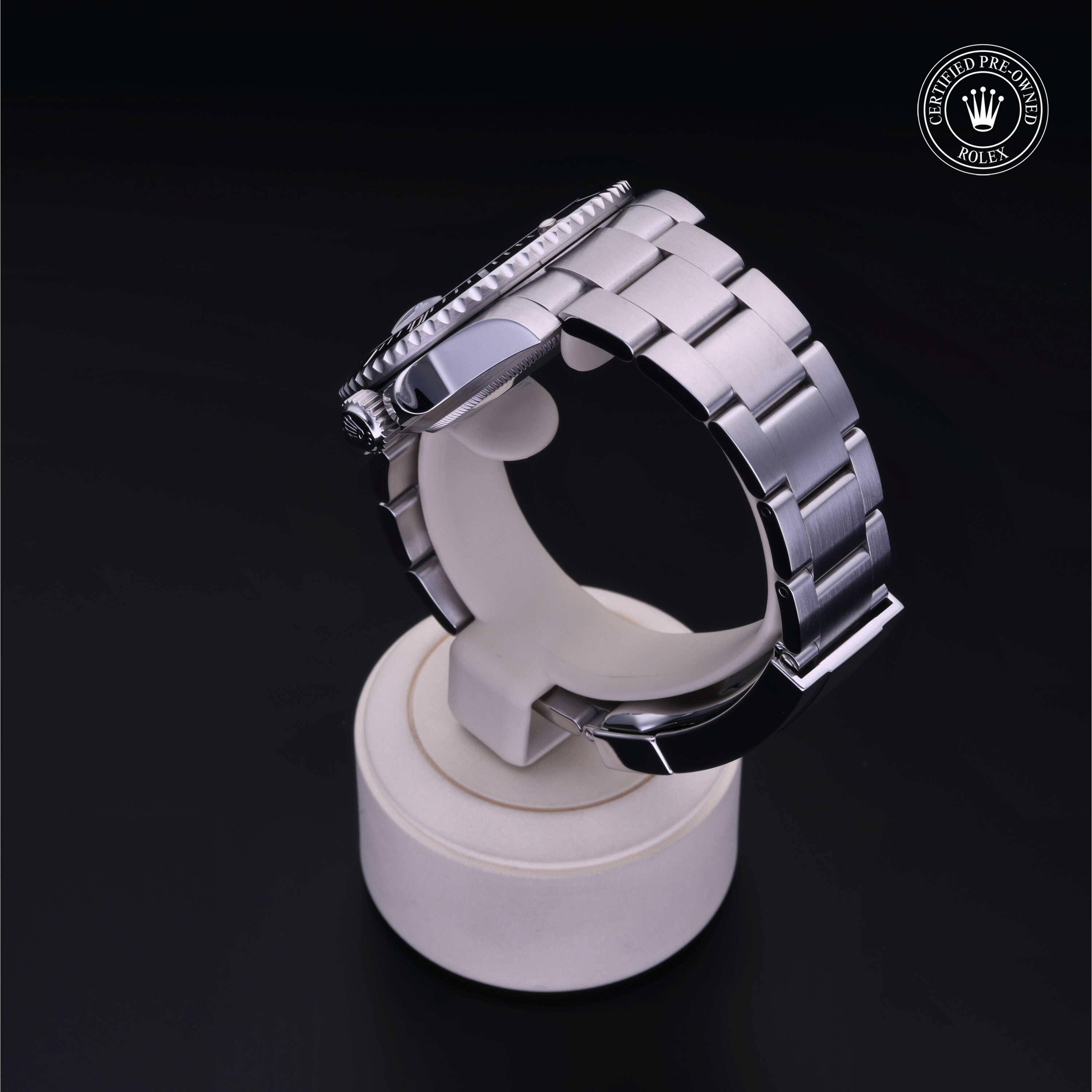 Oyster Perpetual Submariner