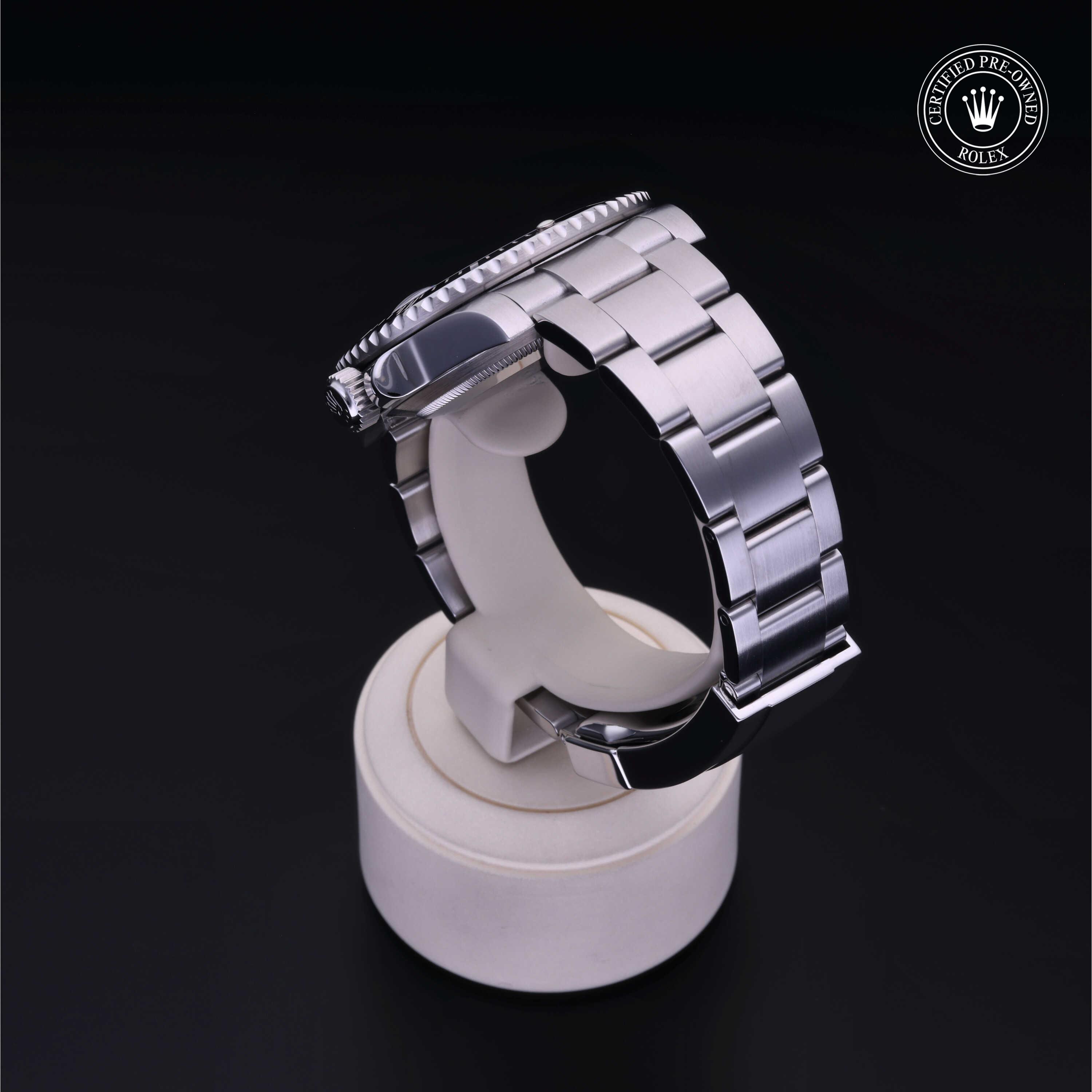 Oyster Perpetual Submariner