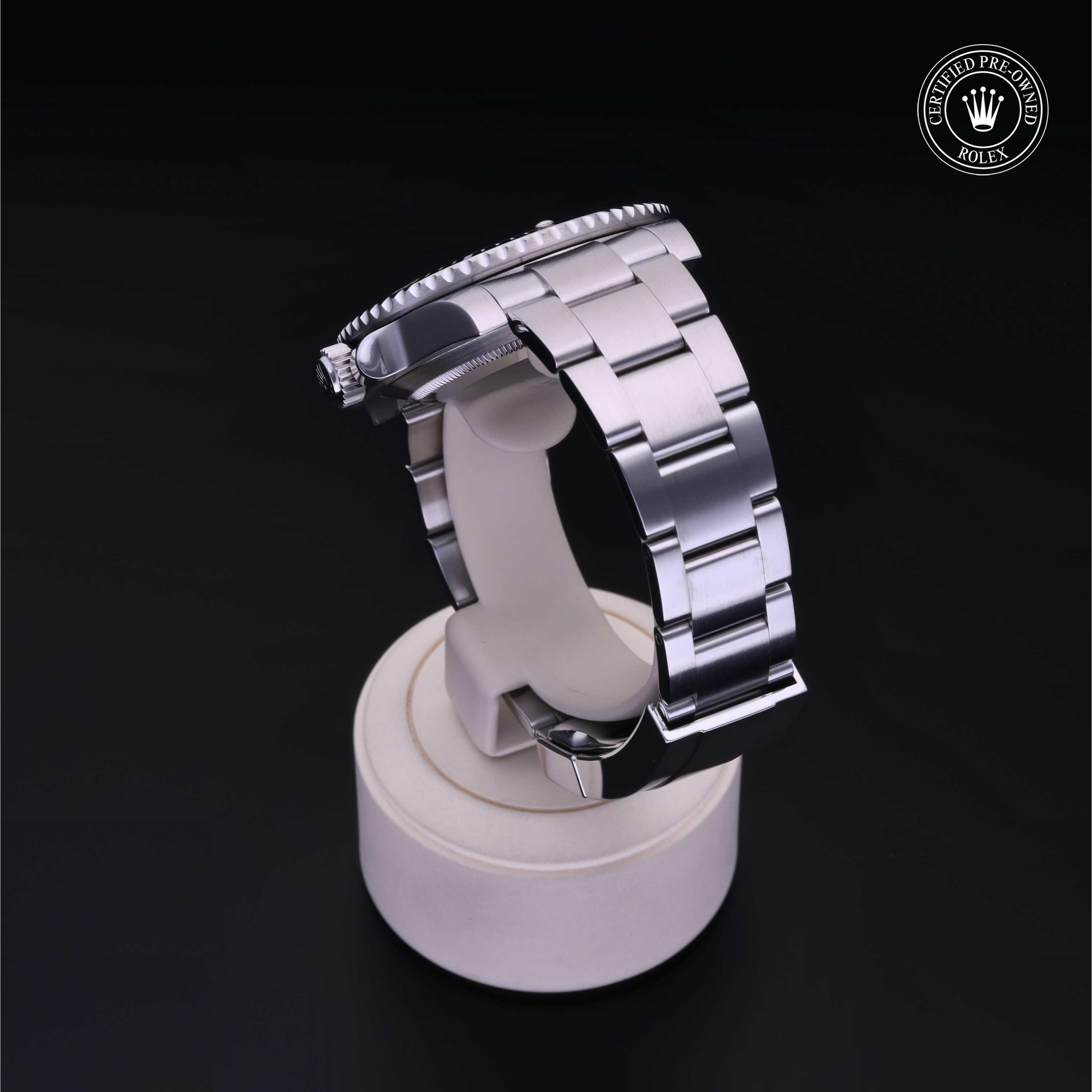 Oyster Perpetual Submariner