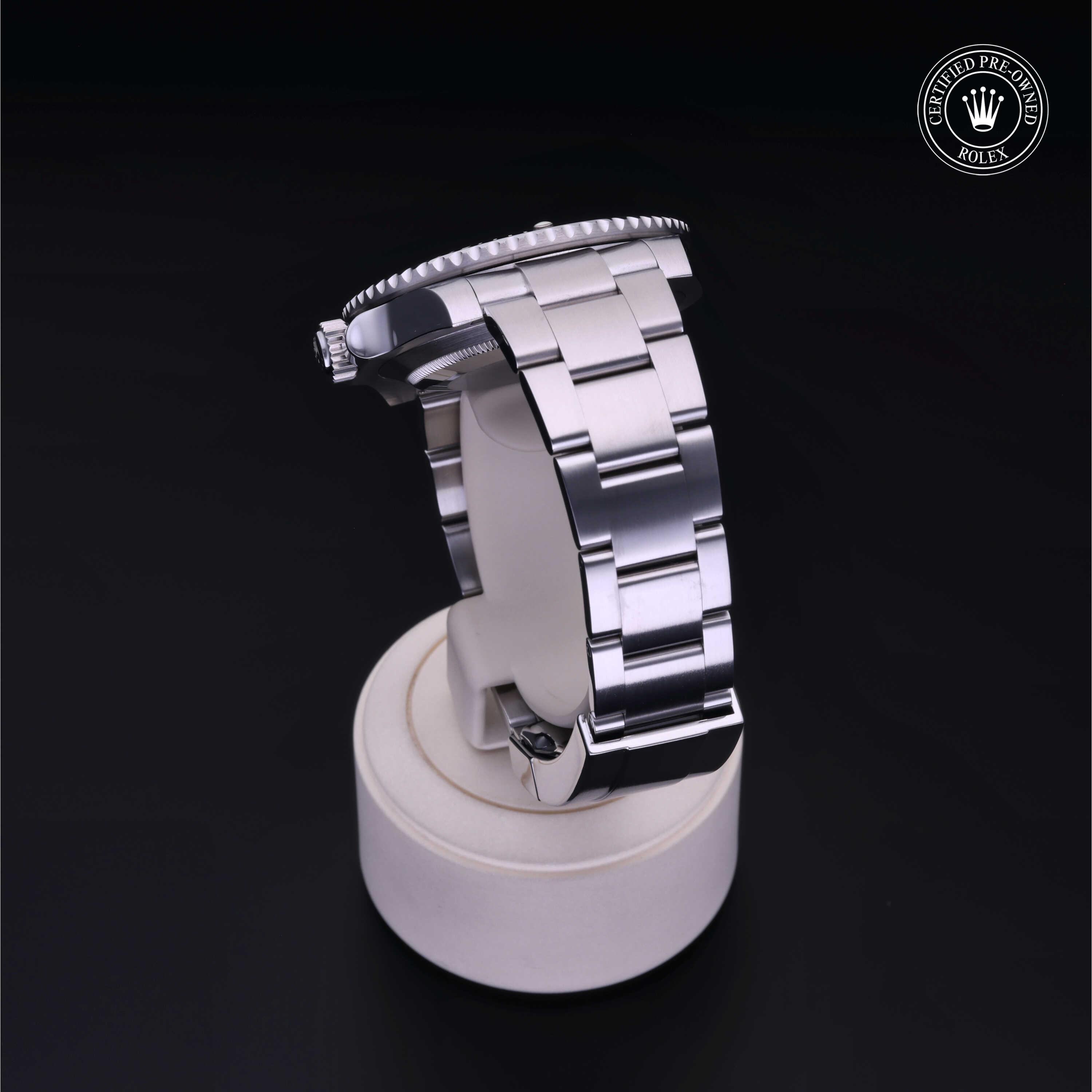 Oyster Perpetual Submariner