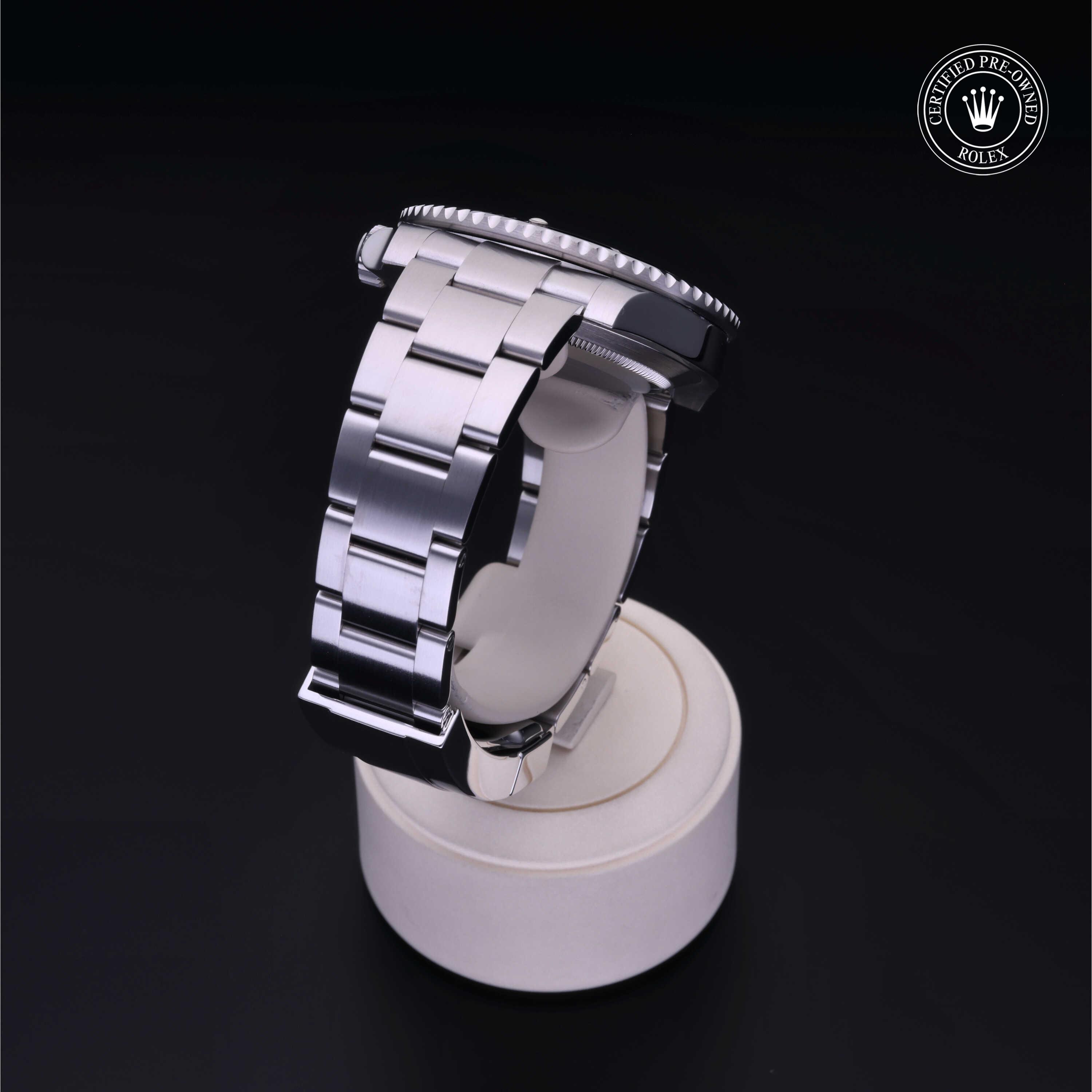 Oyster Perpetual Submariner